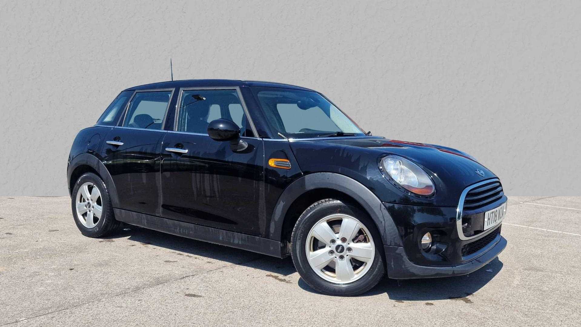 Main listing image - MINI Hatchback 5dr