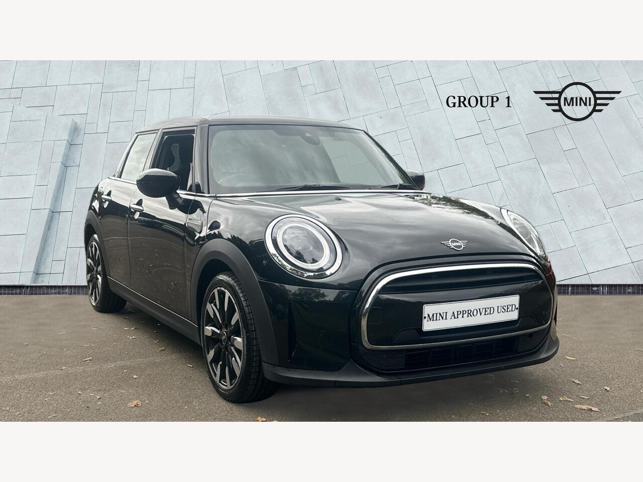 Main listing image - MINI Hatchback 5dr