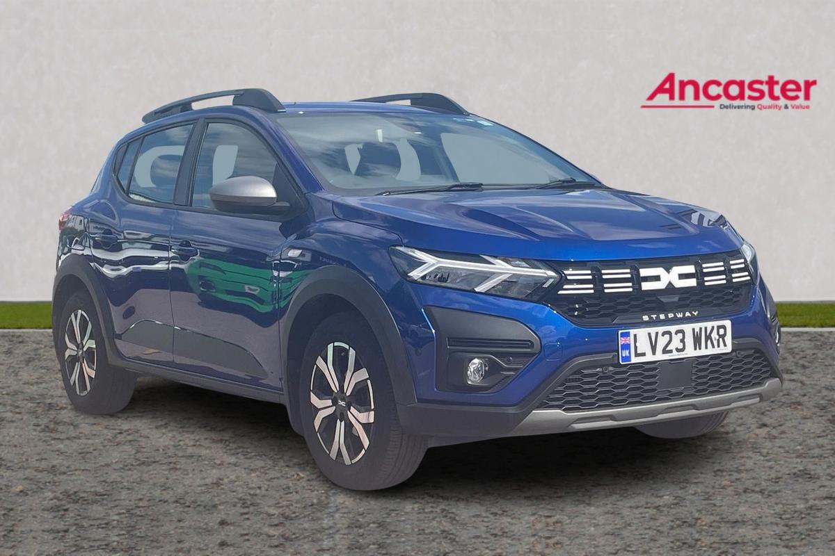 Main listing image - Dacia Sandero Stepway