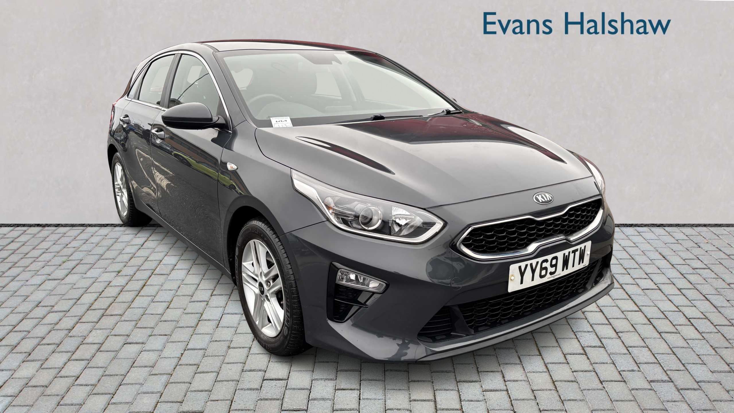 Main listing image - Kia Ceed