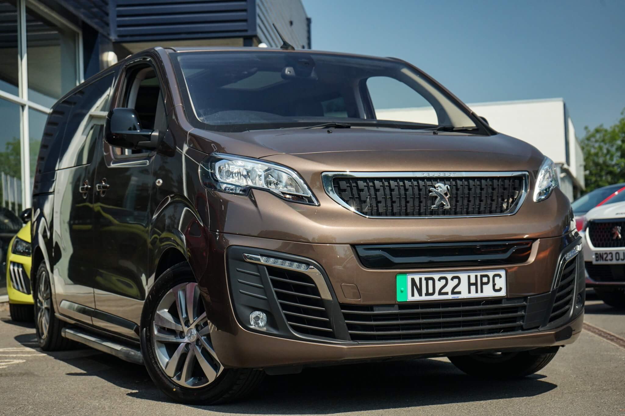 Main listing image - Peugeot Traveller