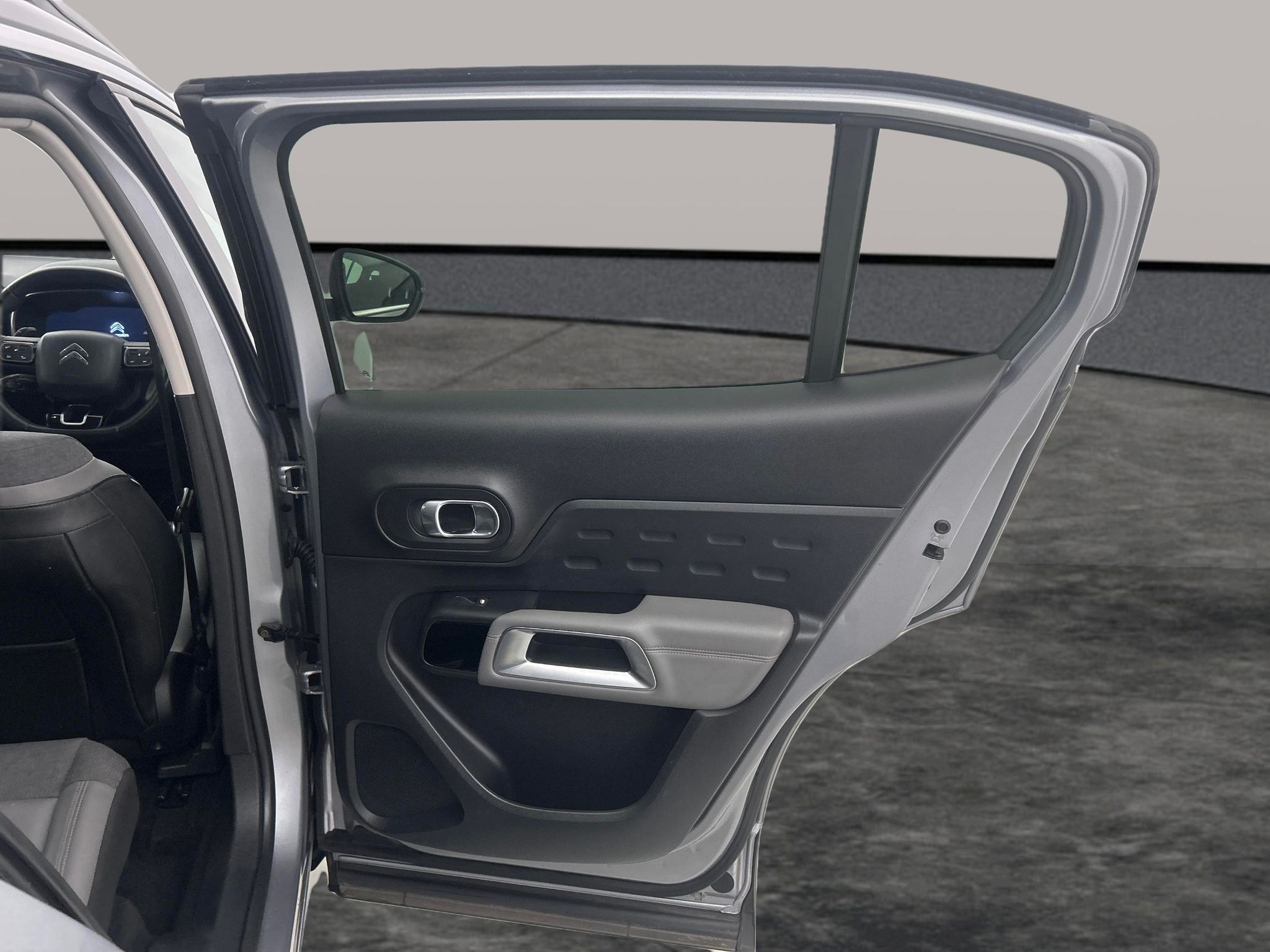 Main listing image - Citroen C5 Aircross