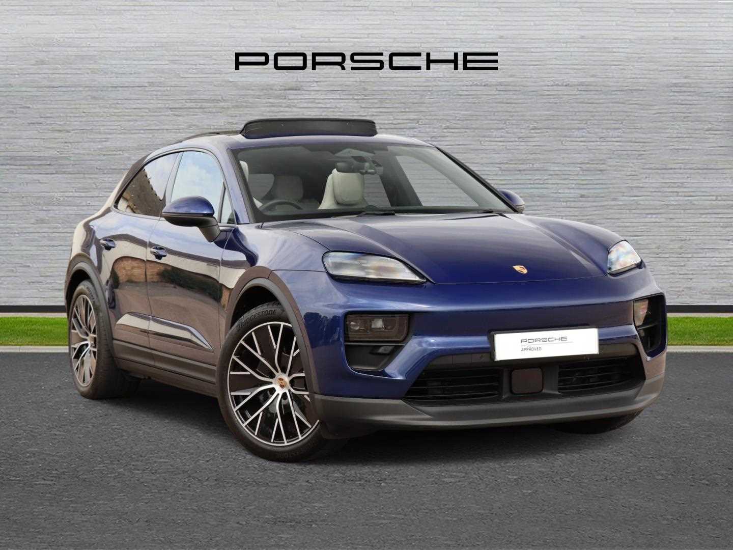 Main listing image - Porsche Macan