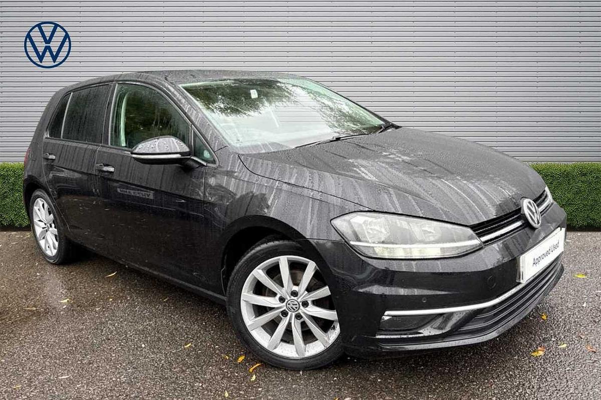Main listing image - Volkswagen Golf