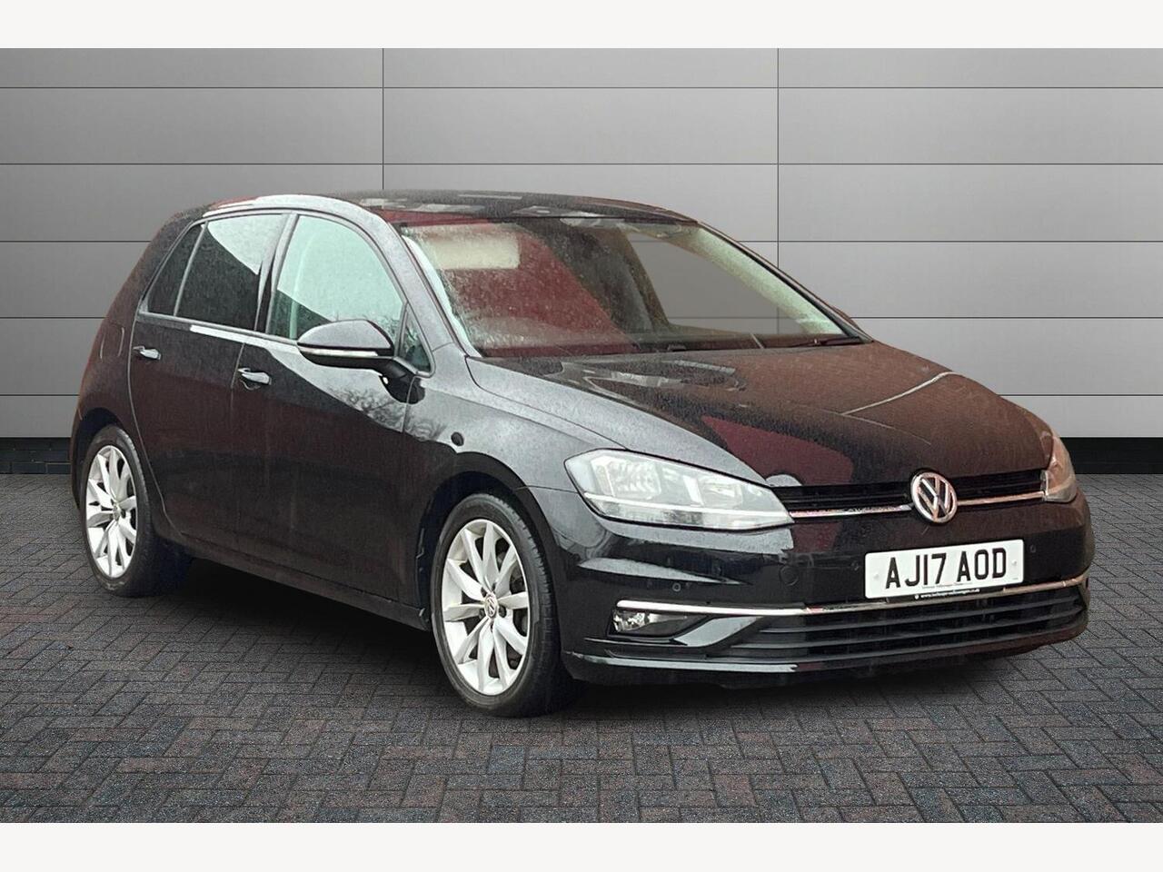 Main listing image - Volkswagen Golf