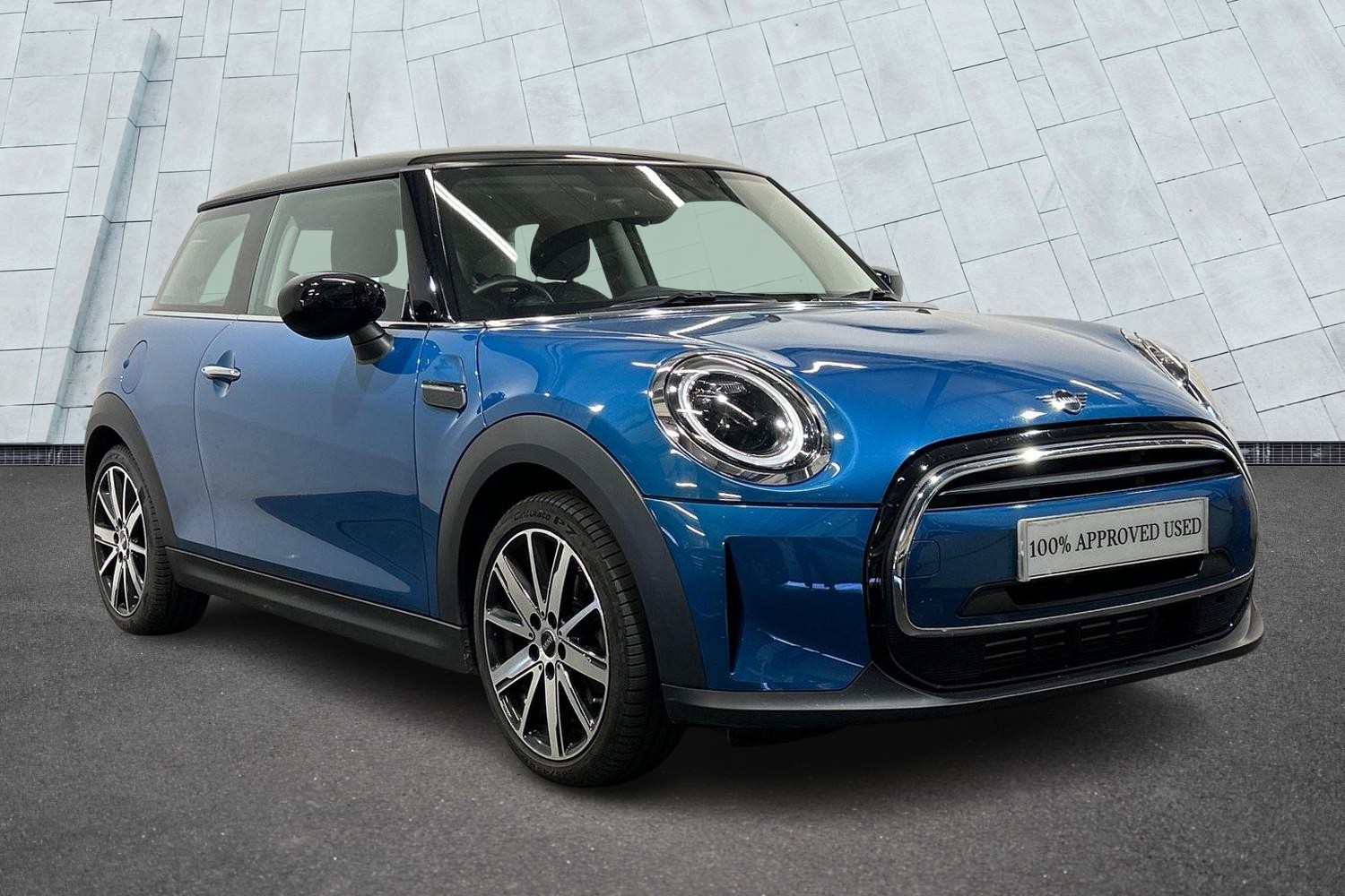 Main listing image - MINI Hatchback