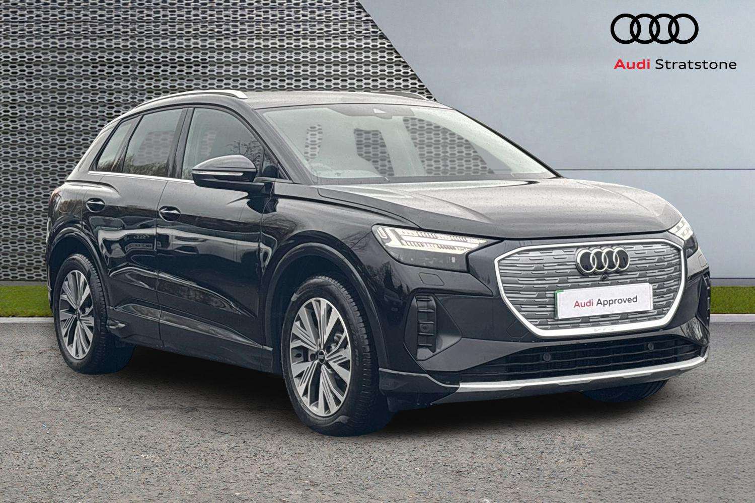 Main listing image - Audi Q4