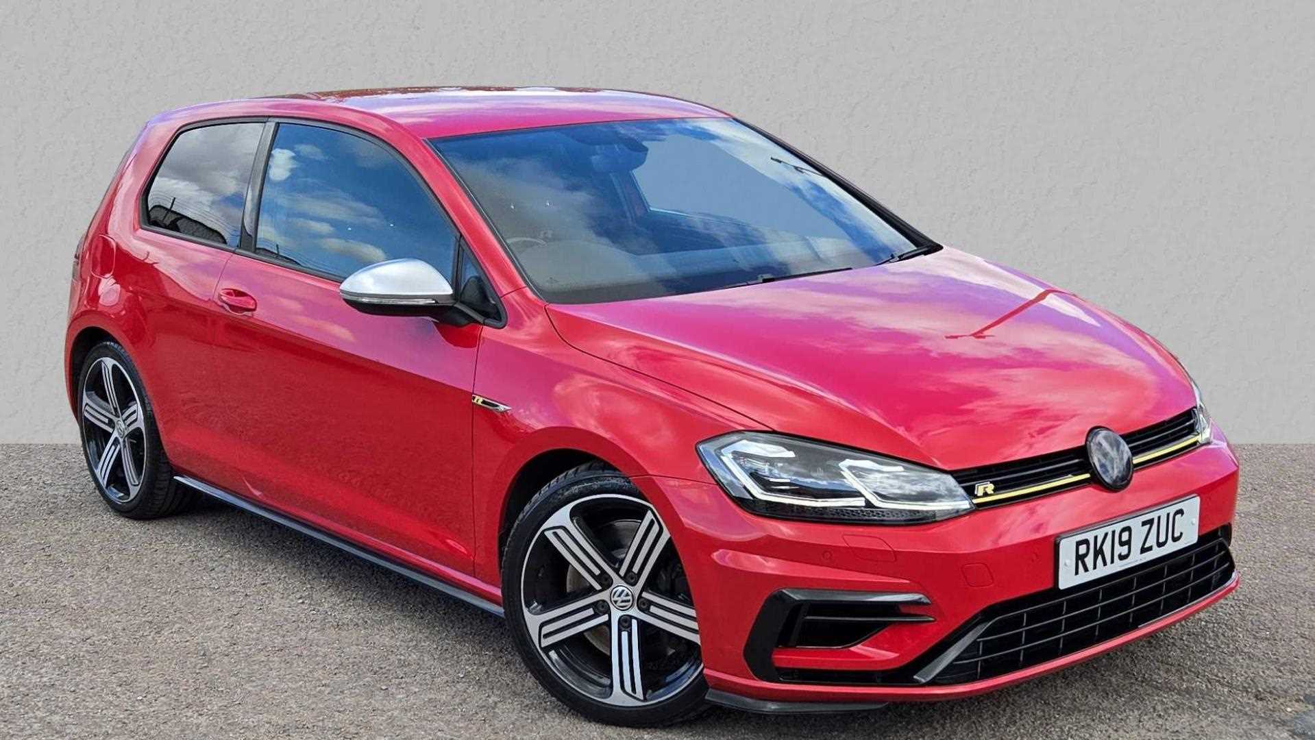 Main listing image - Volkswagen Golf R