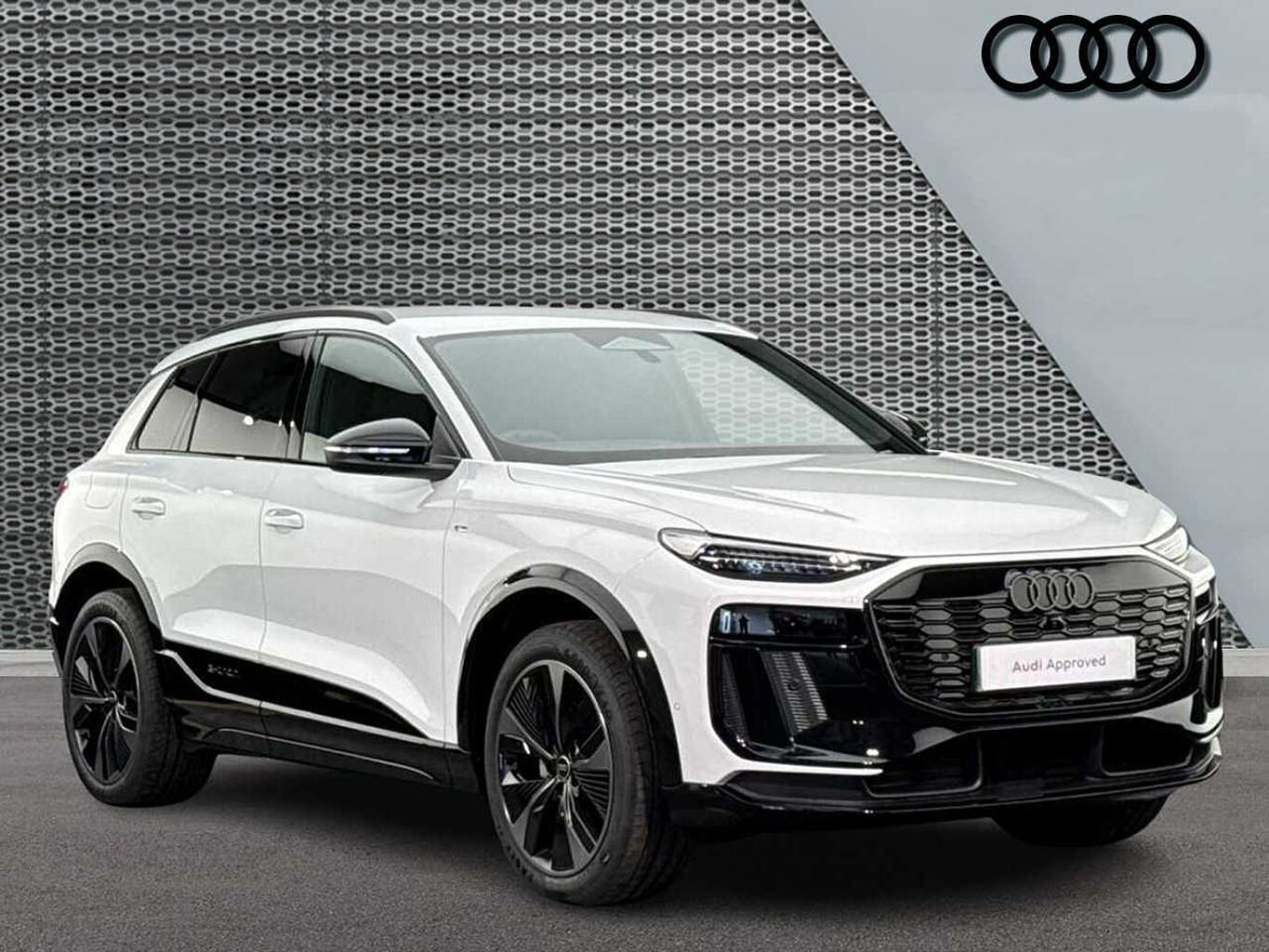 Main listing image - Audi Q6