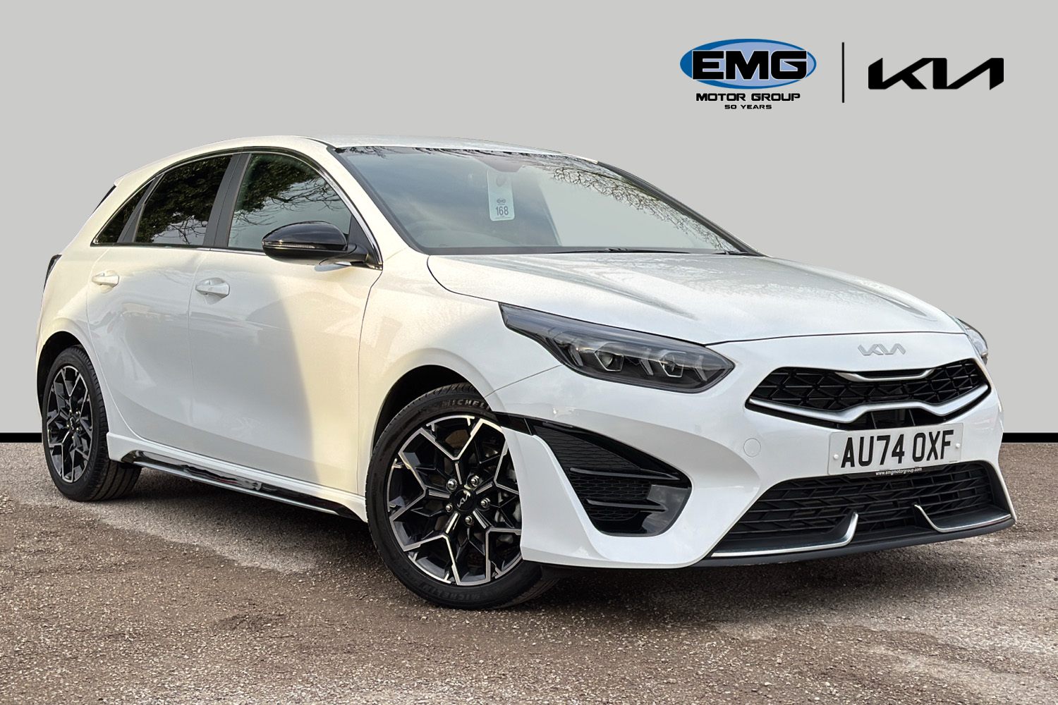 Main listing image - Kia Ceed