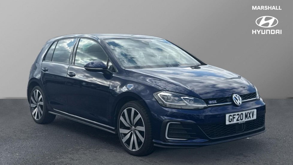 Main listing image - Volkswagen Golf GTE