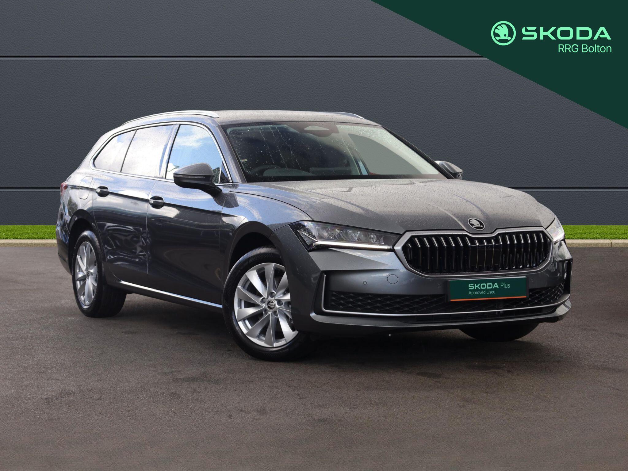 Main listing image - Skoda Superb Estate