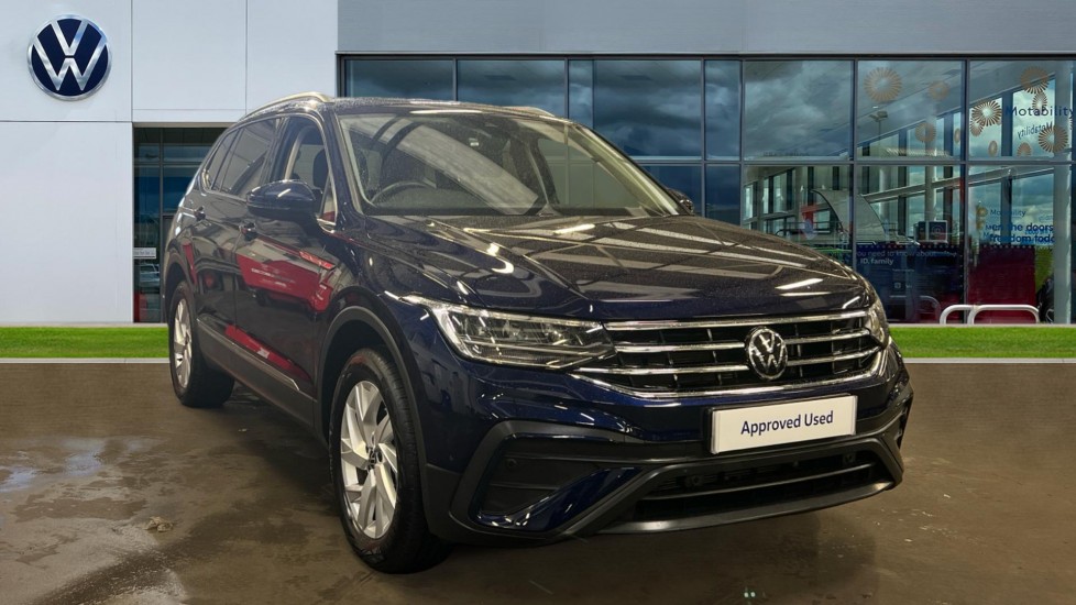 Main listing image - Volkswagen Tiguan Allspace