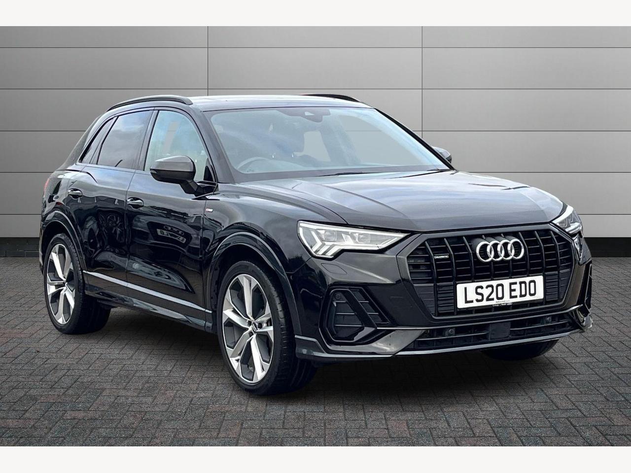 Main listing image - Audi Q3