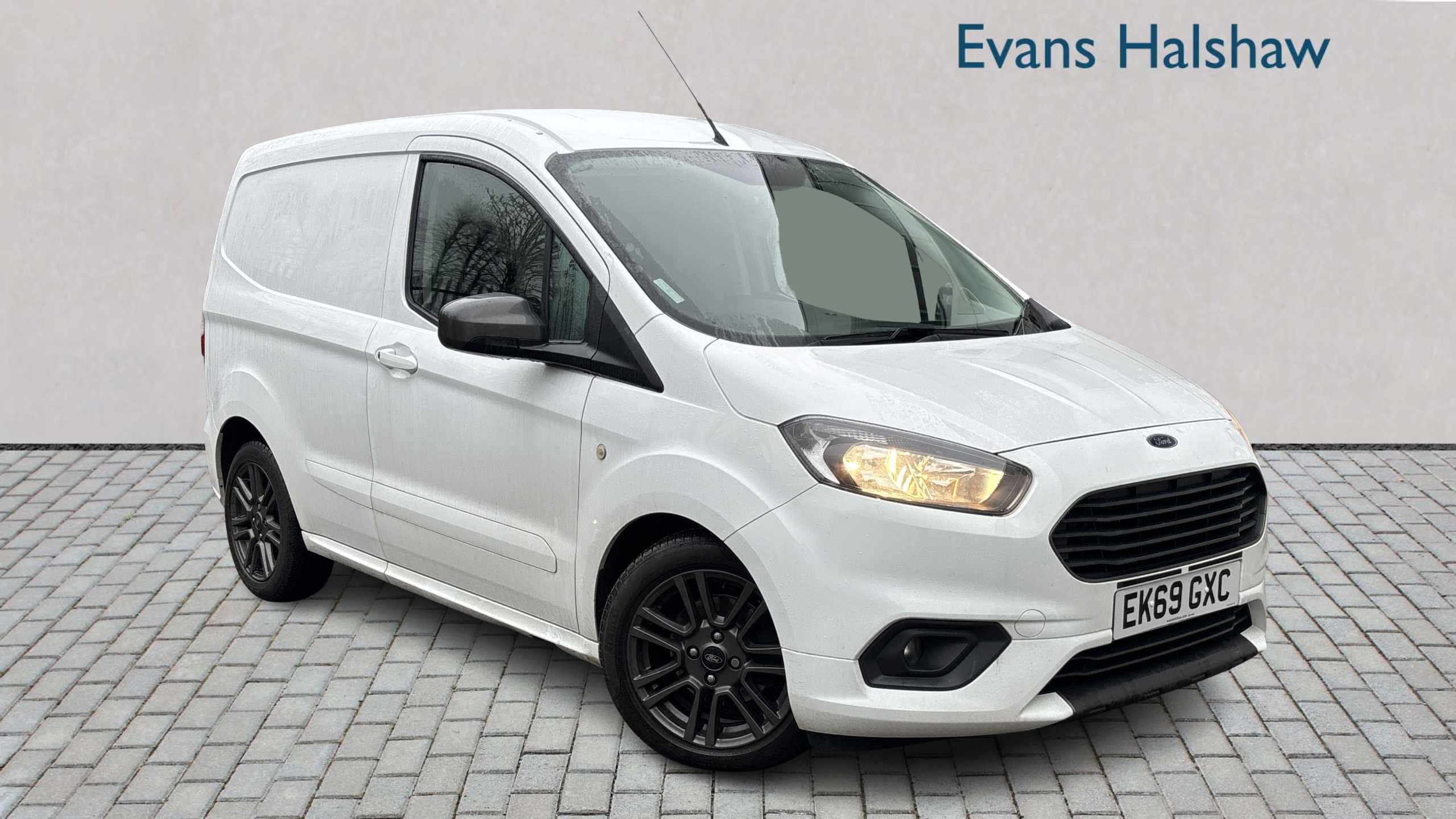Main listing image - Ford Transit Courier