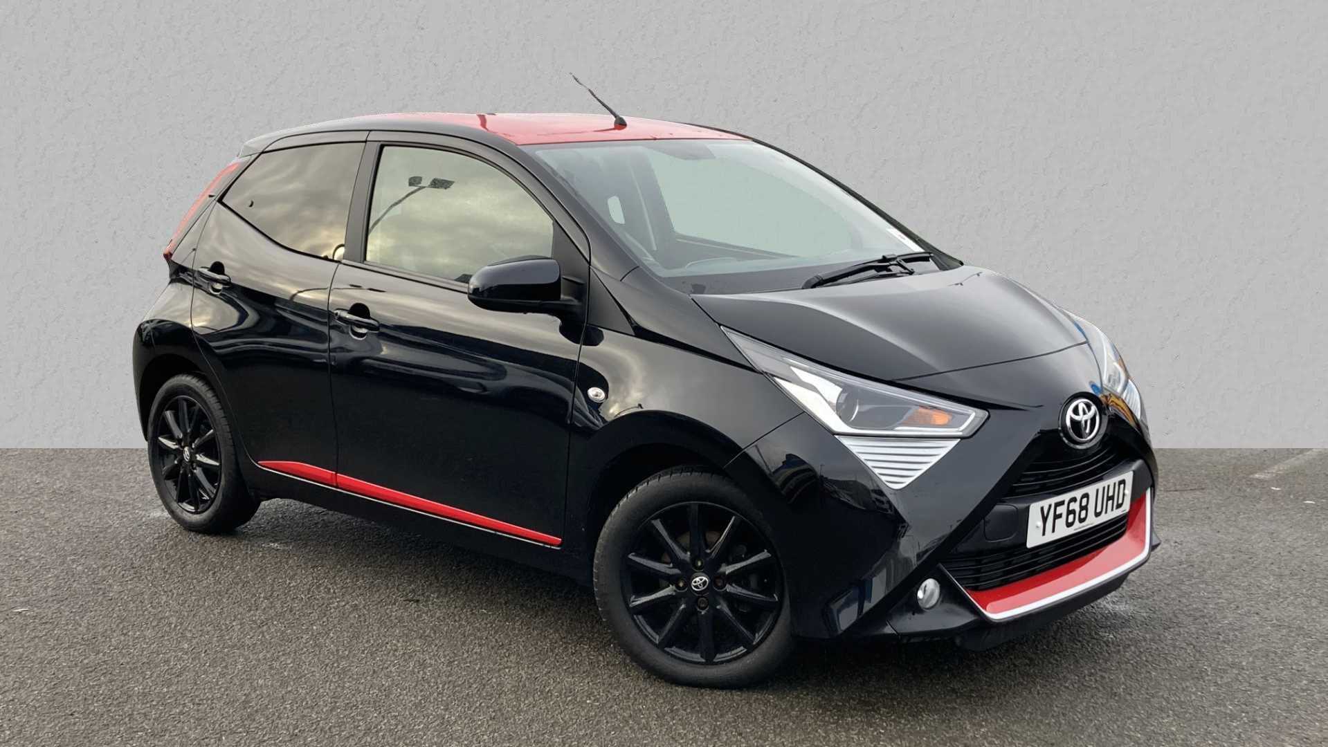 Main listing image - Toyota Aygo