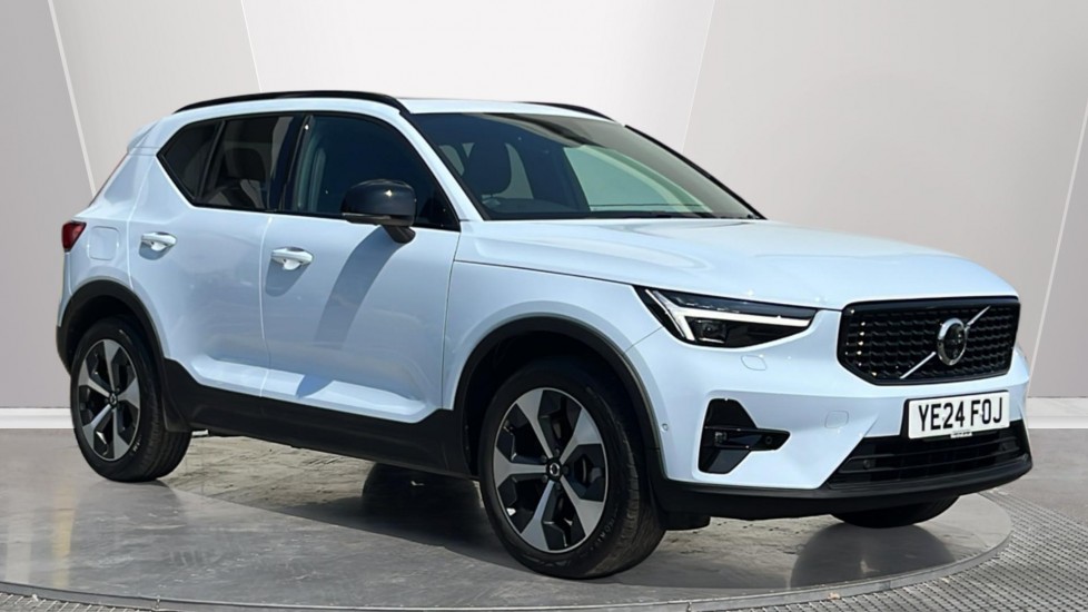 Main listing image - Volvo XC40