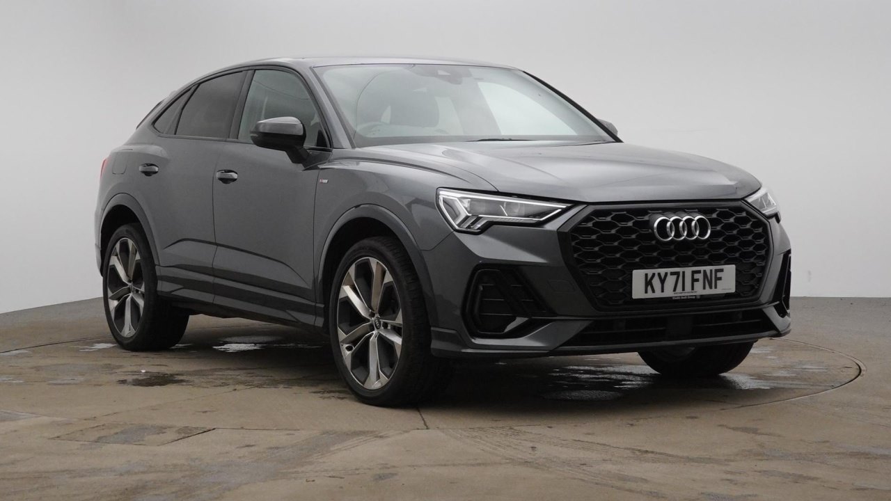 Main listing image - Audi Q3