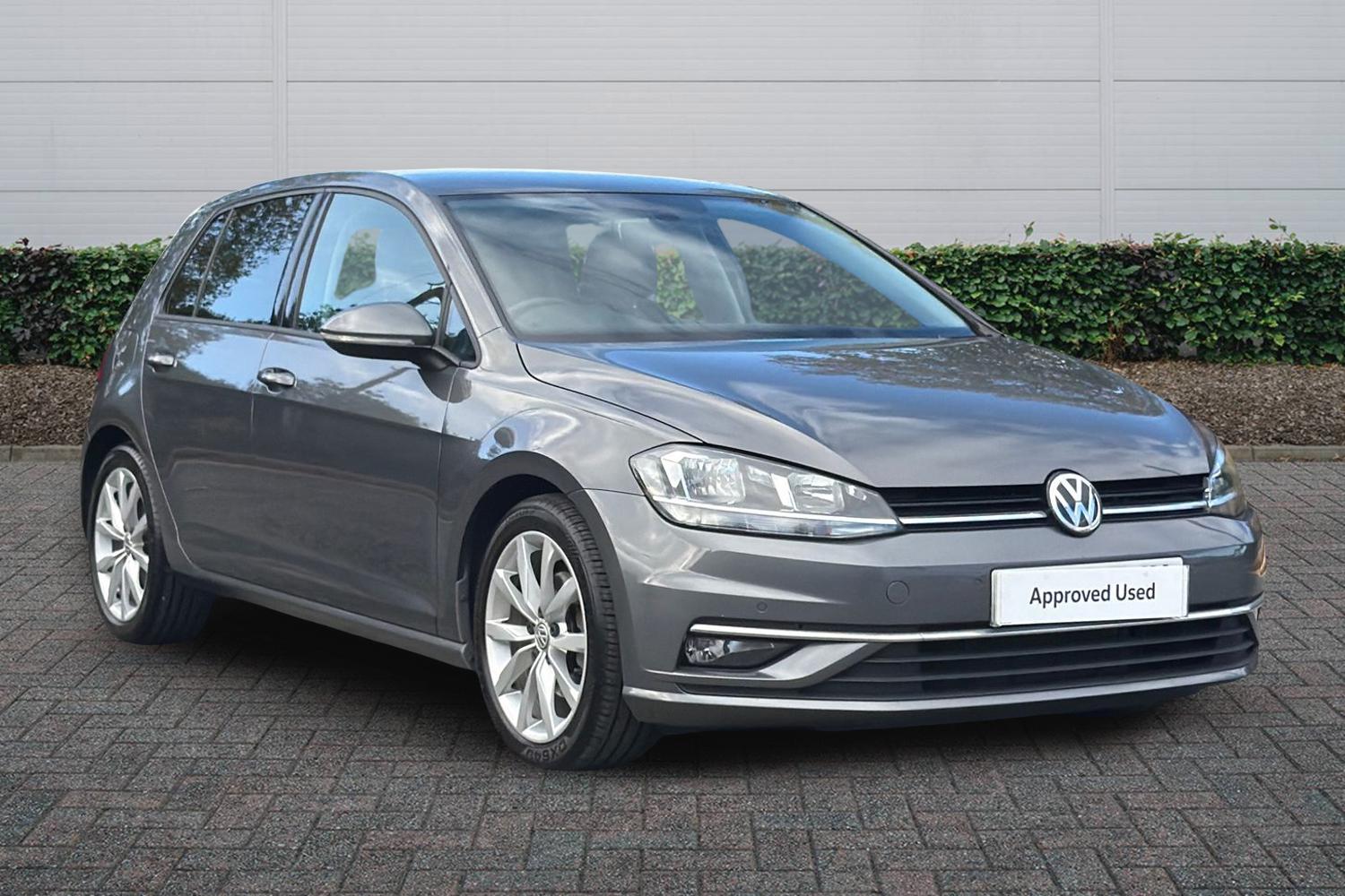 Main listing image - Volkswagen Golf