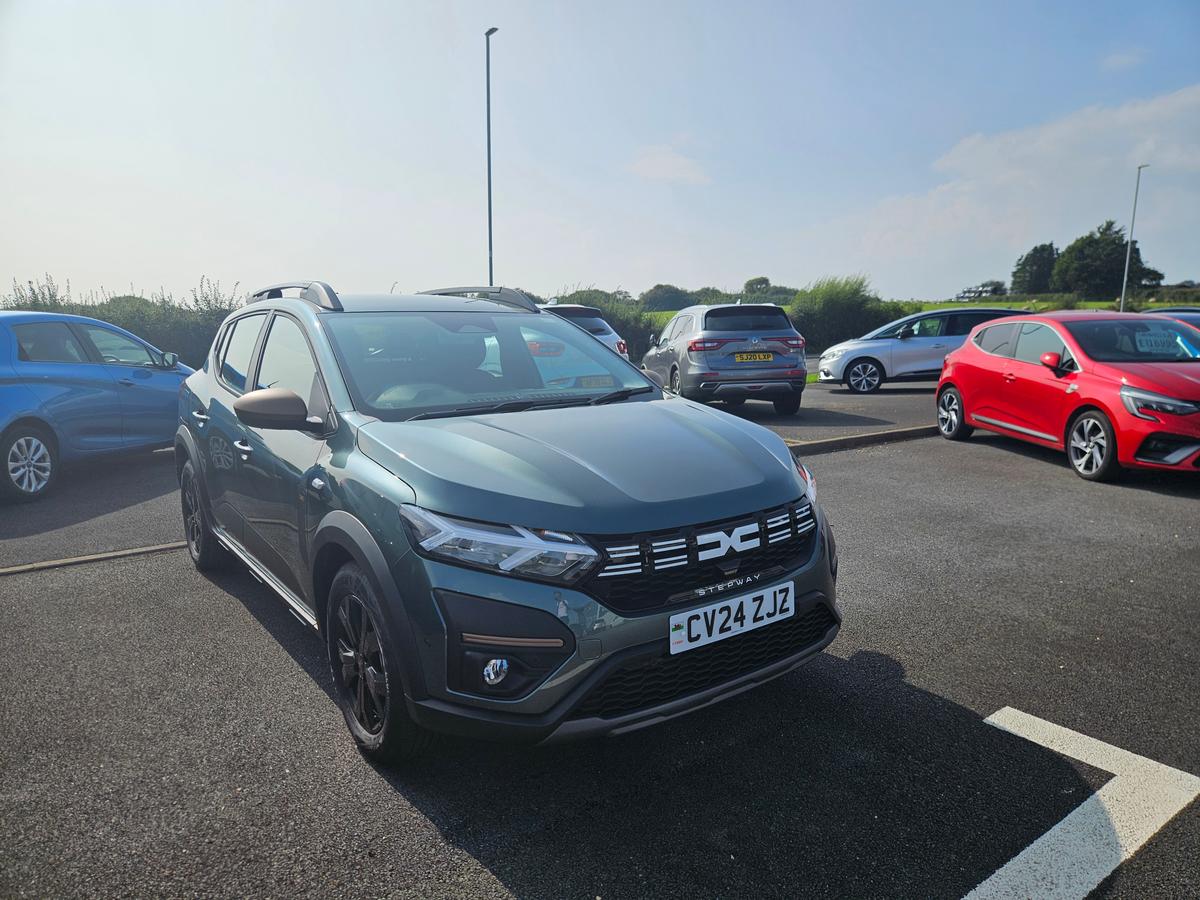 Main listing image - Dacia Sandero Stepway