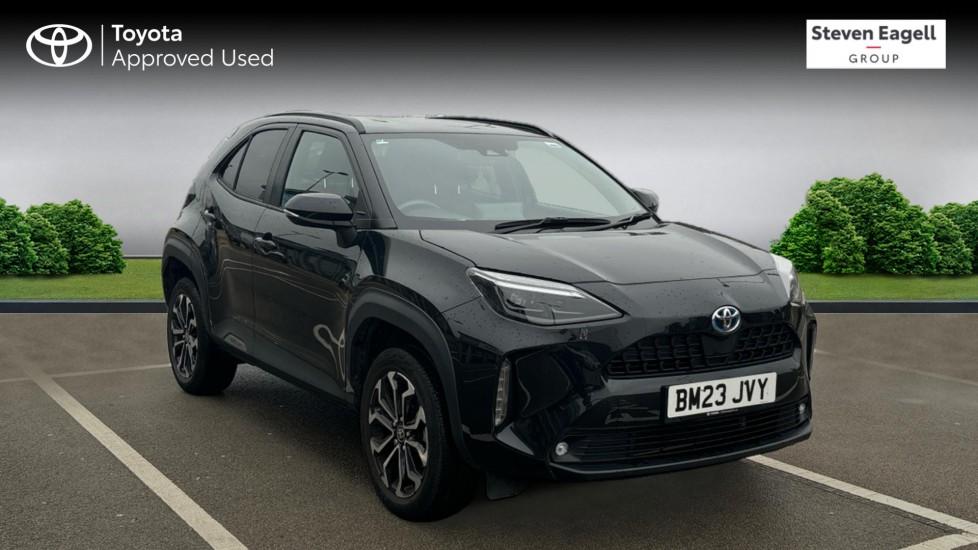 Main listing image - Toyota Yaris Cross