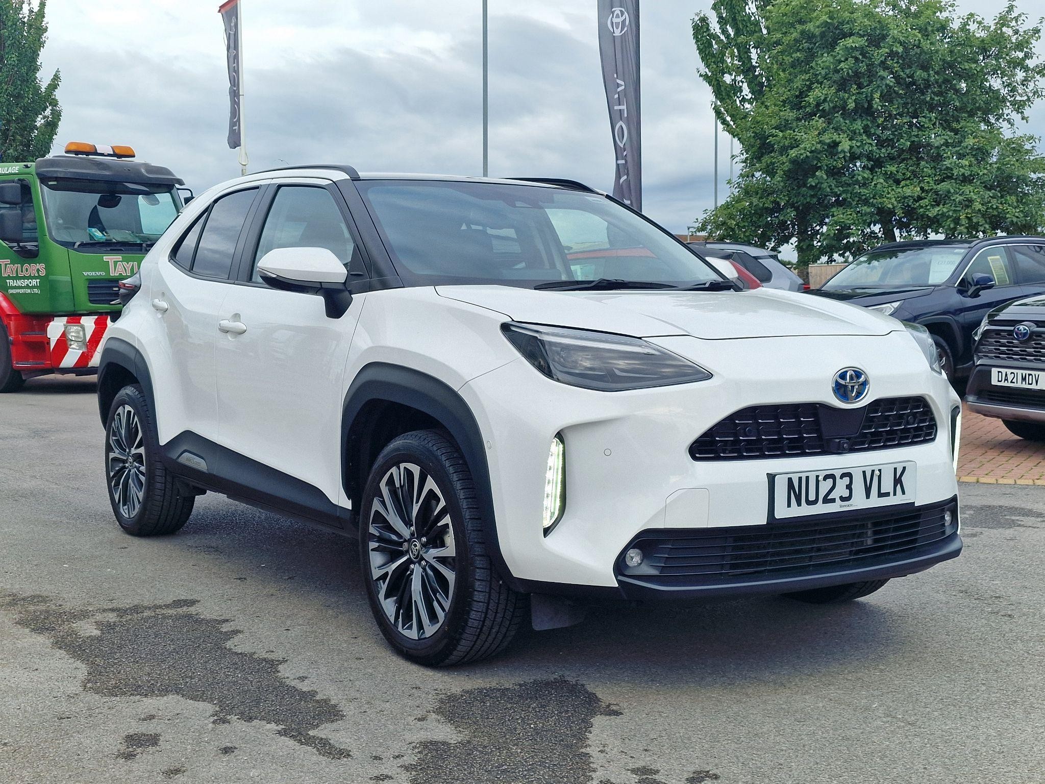 Main listing image - Toyota Yaris Cross