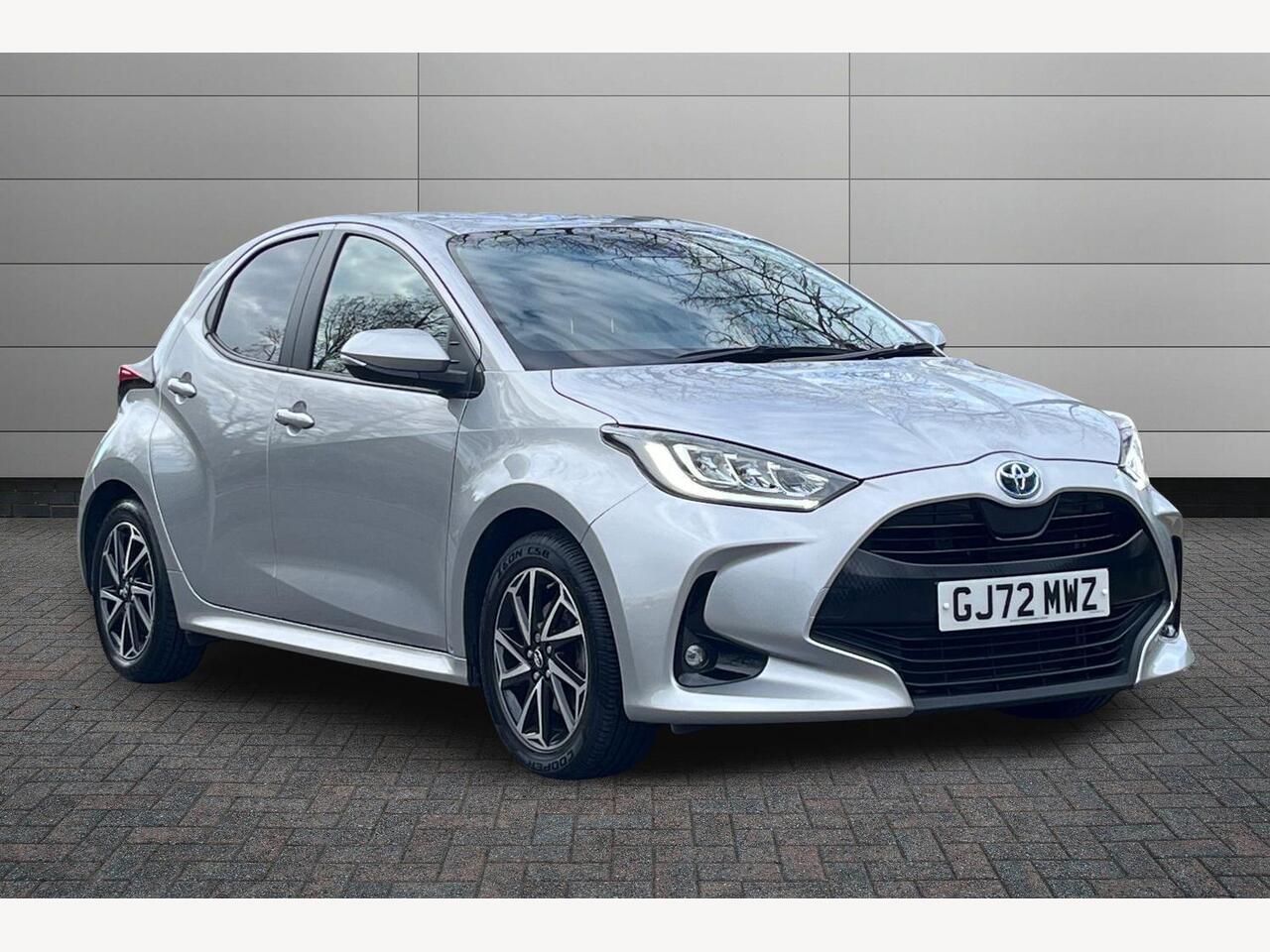 Main listing image - Toyota Yaris