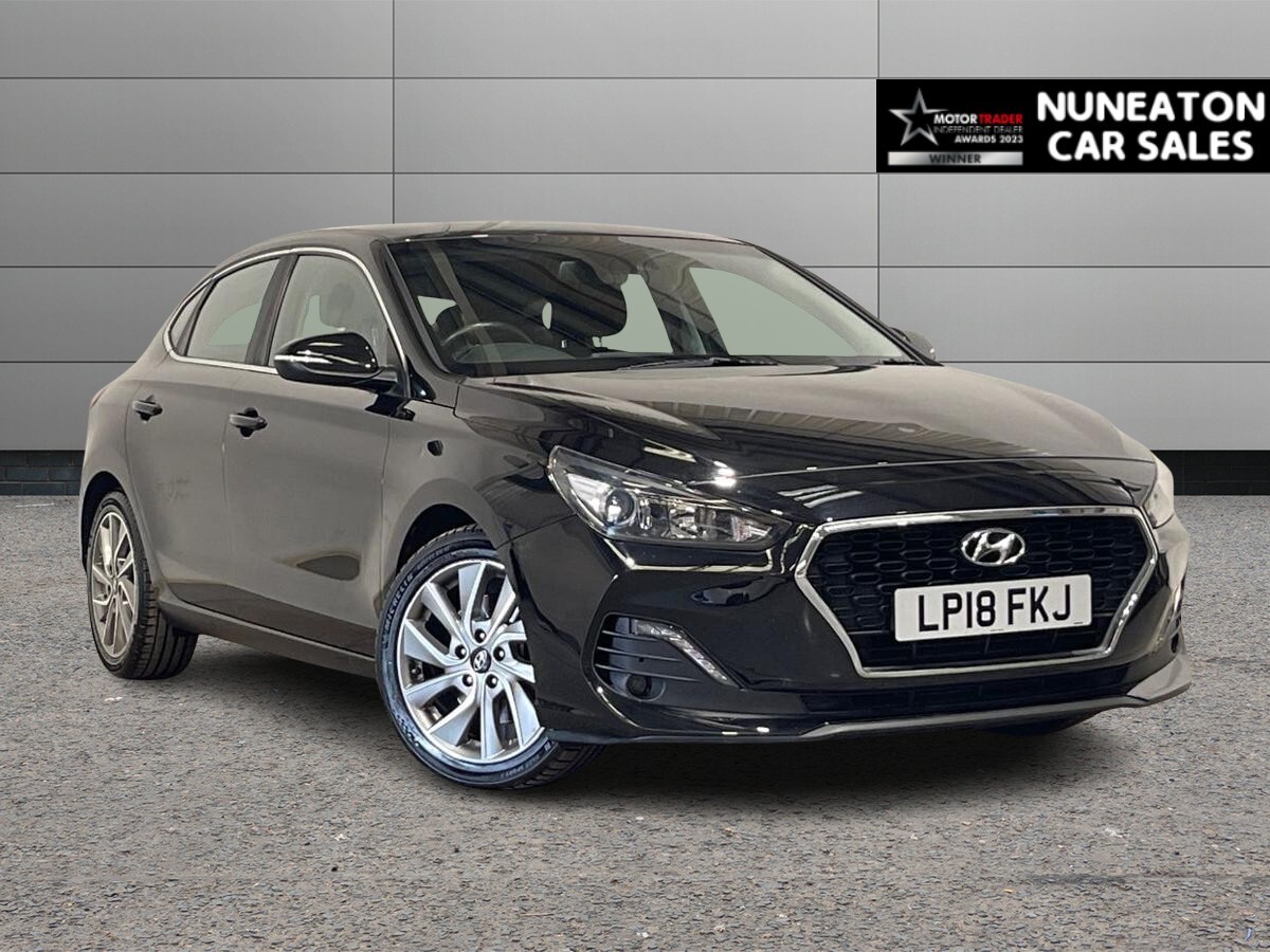 Main listing image - Hyundai i30 Fastback