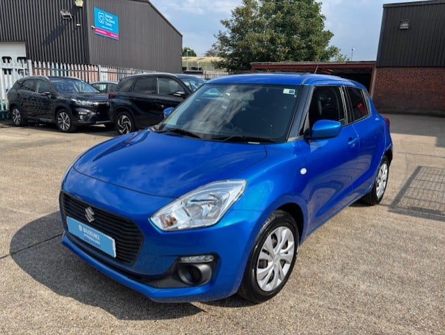 Main listing image - Suzuki Swift