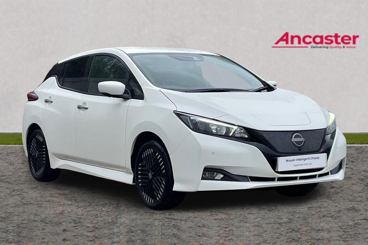 Main listing image - Nissan Leaf