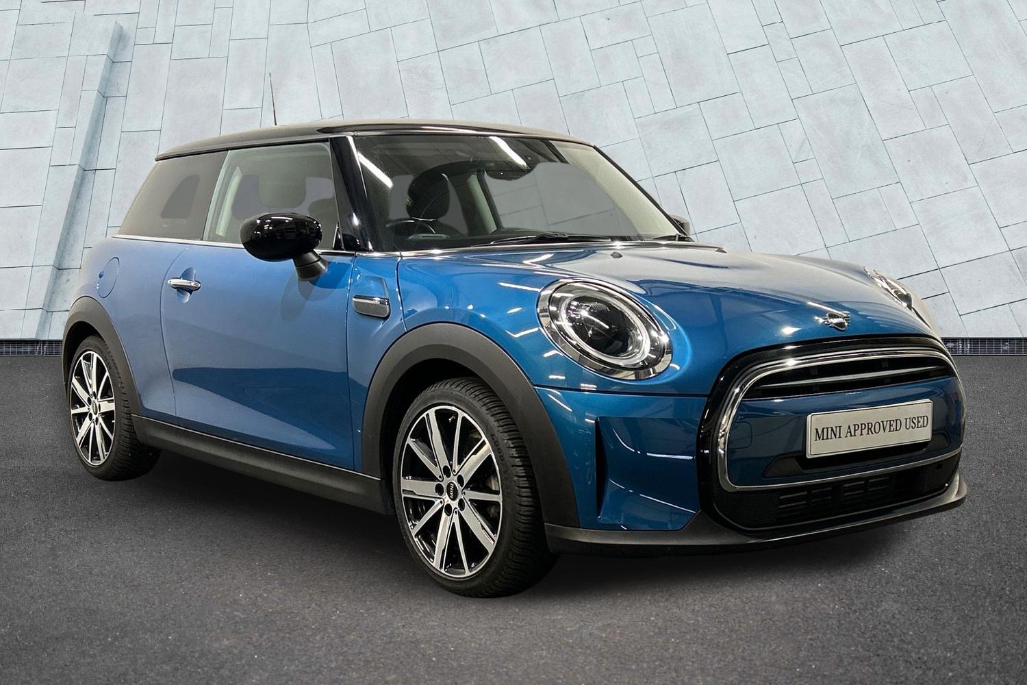 Main listing image - MINI Hatchback