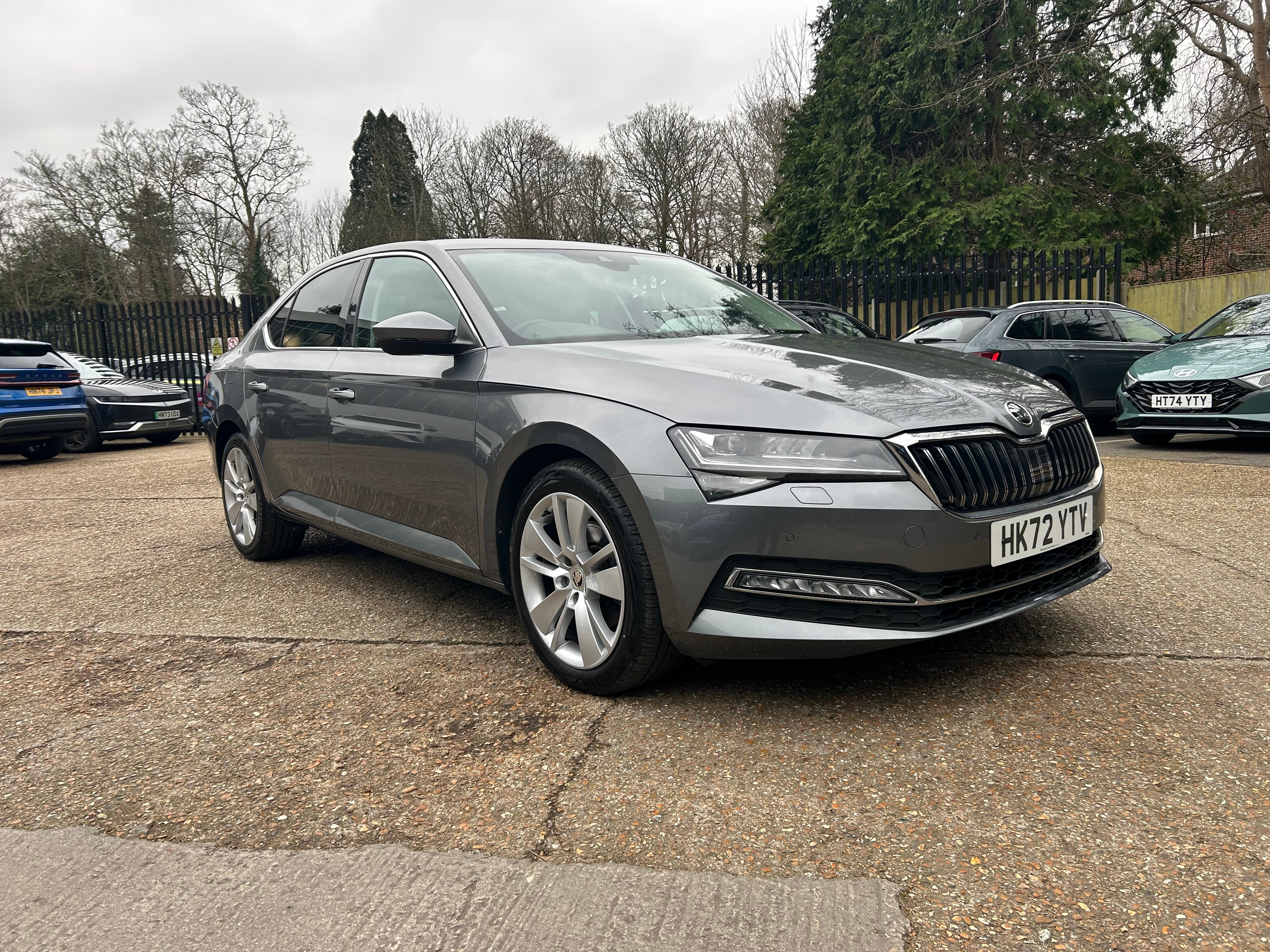 Main listing image - Skoda Superb