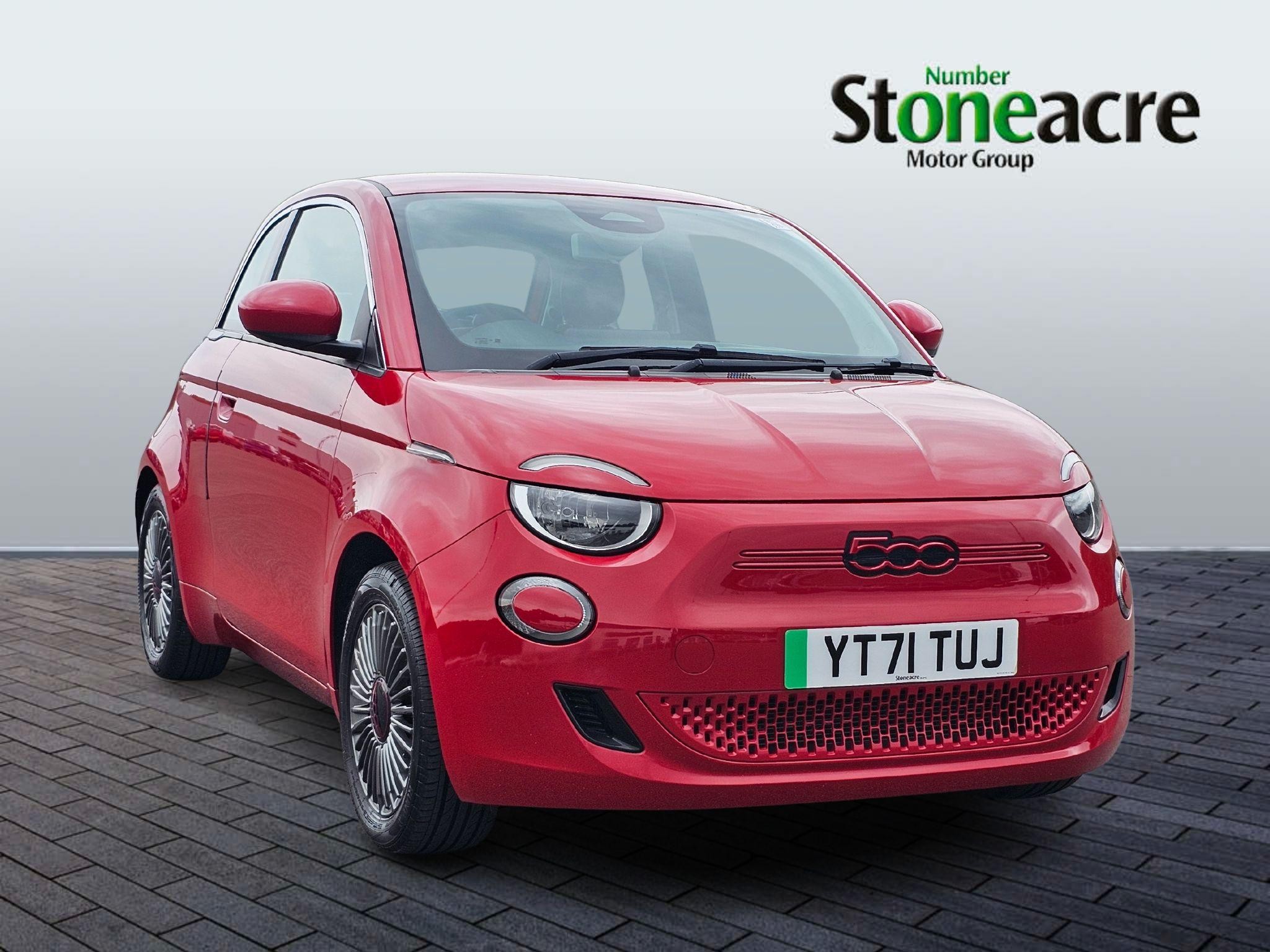 Main listing image - Fiat 500 Electric