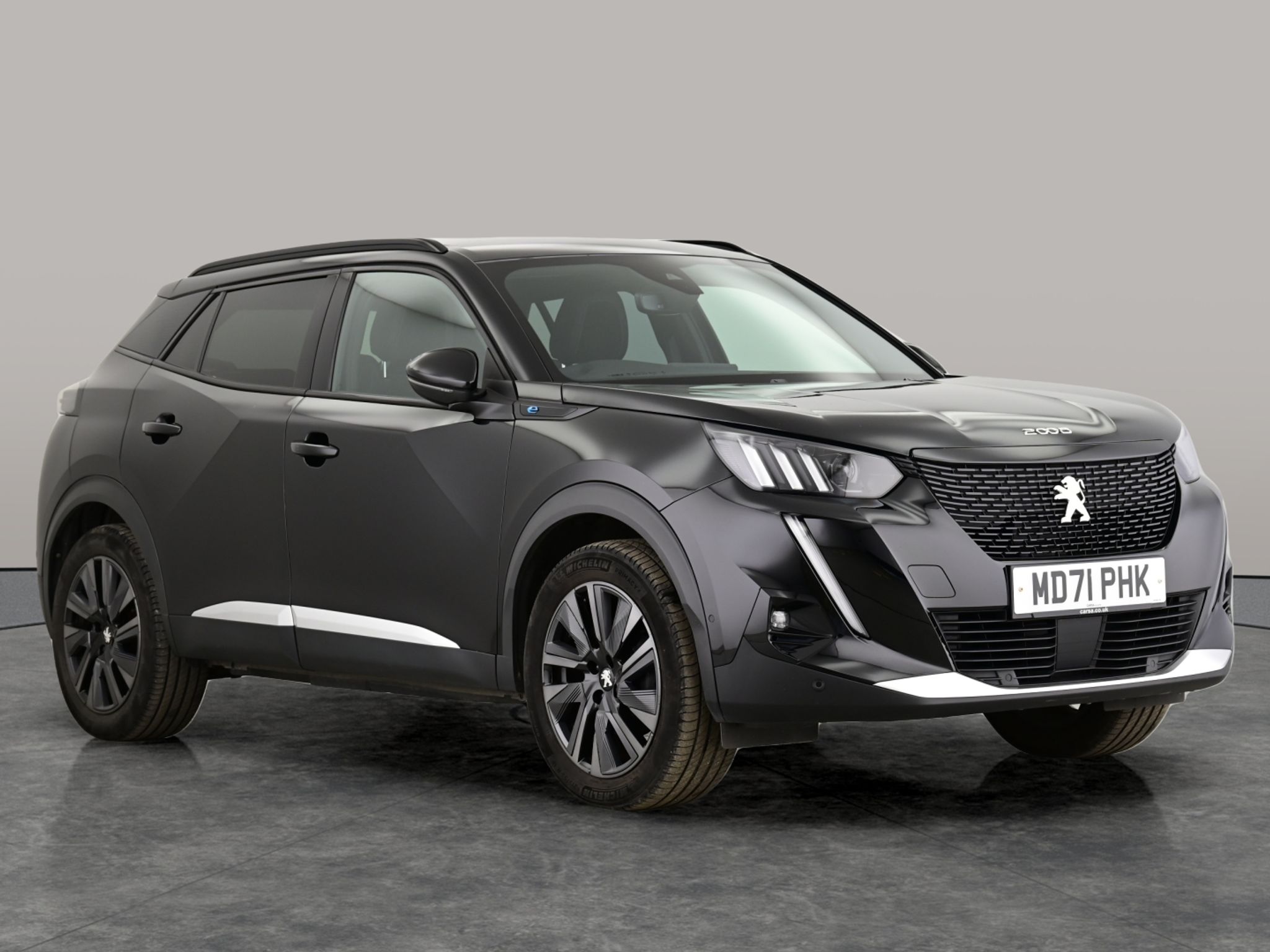 Main listing image - Peugeot e-2008