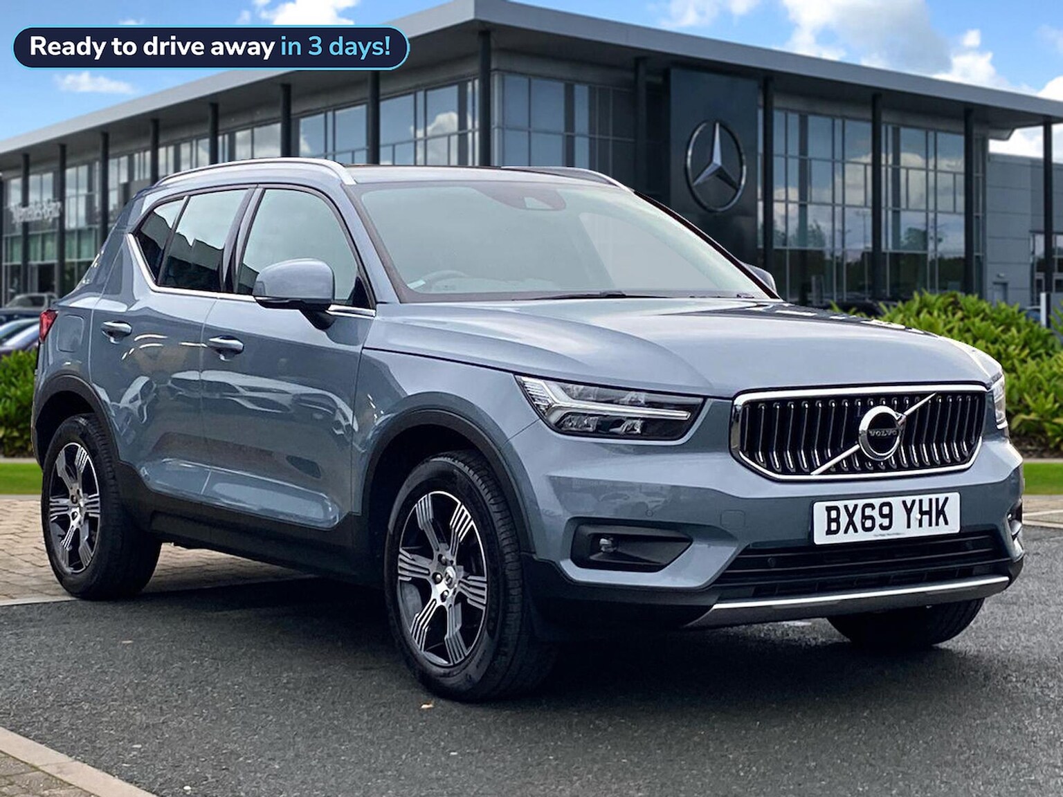 Main listing image - Volvo XC40