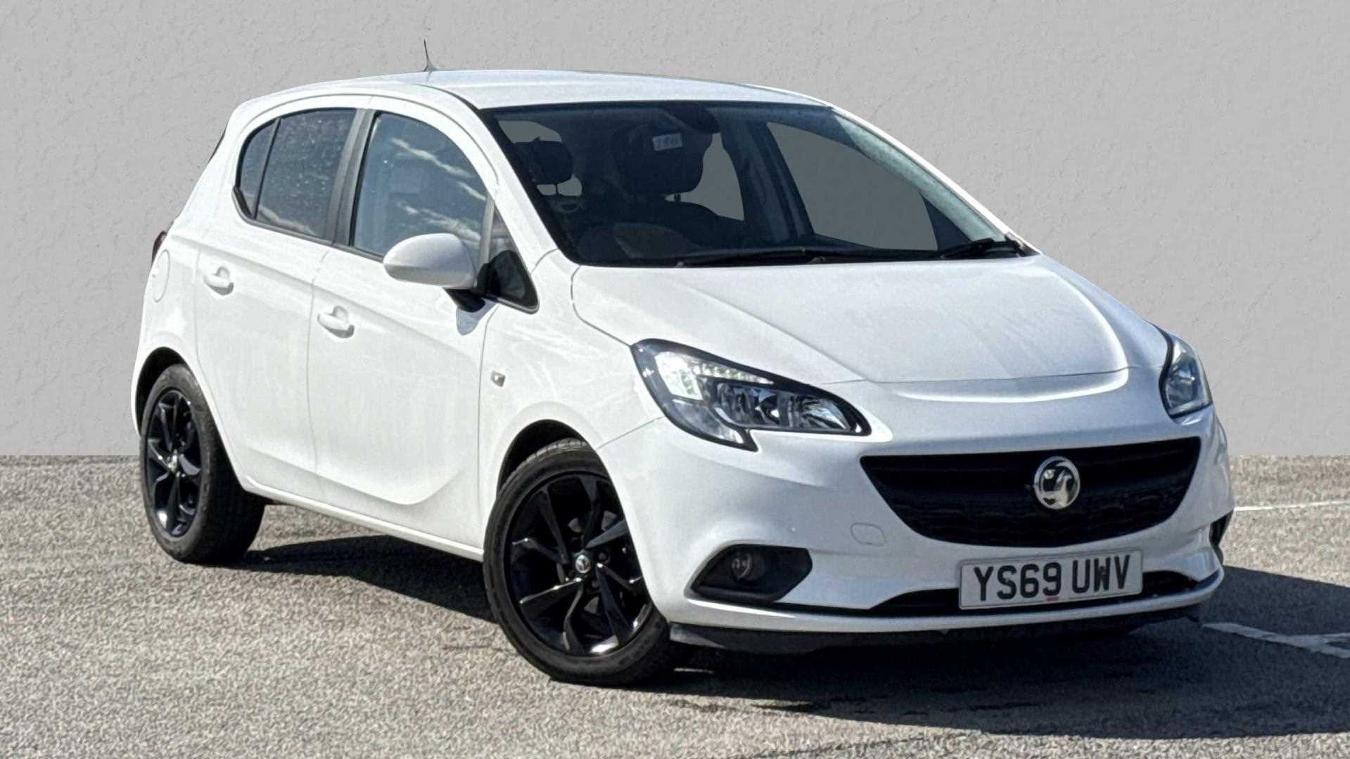 Main listing image - Vauxhall Corsa