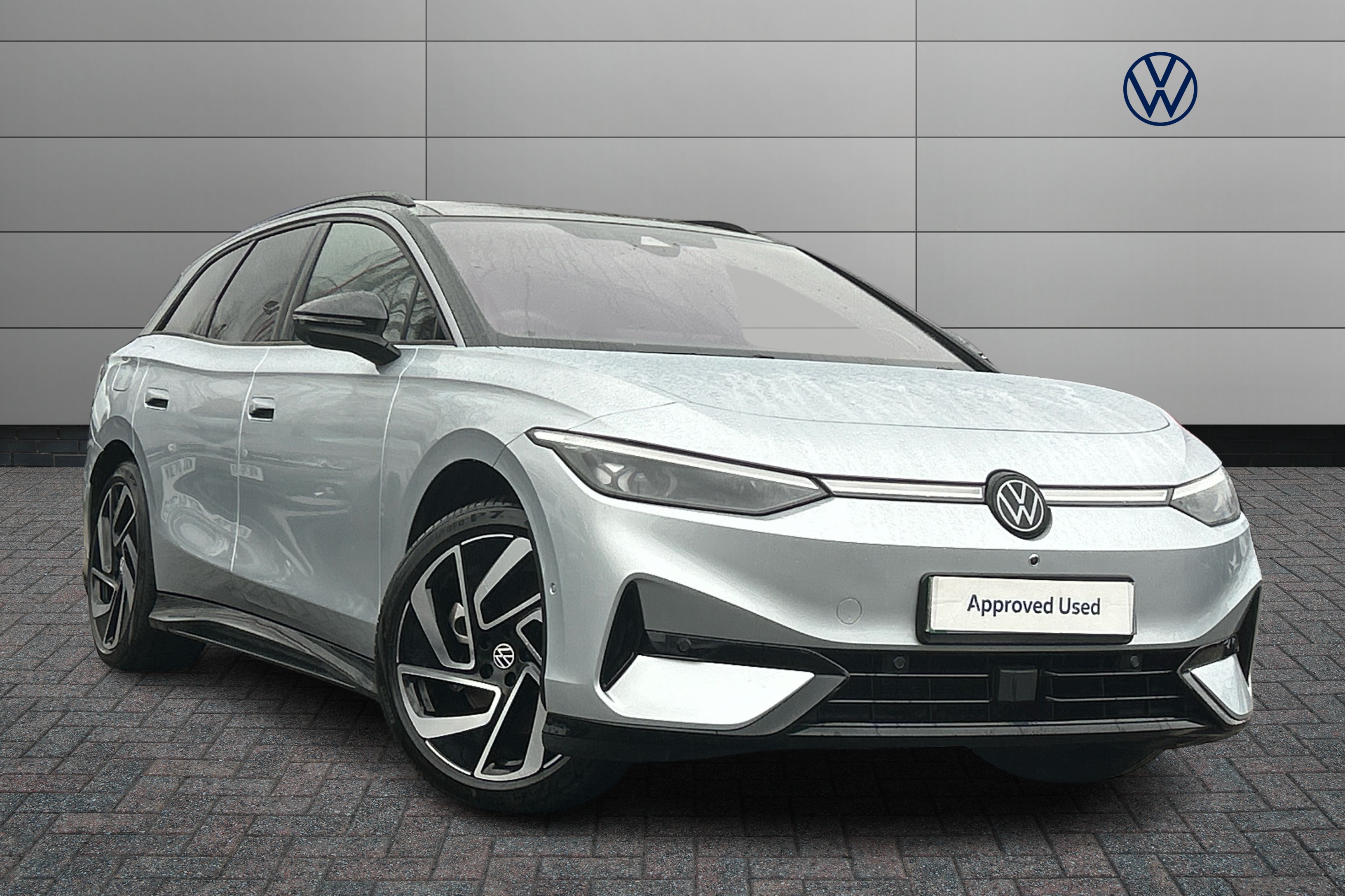 Main listing image - Volkswagen ID.7