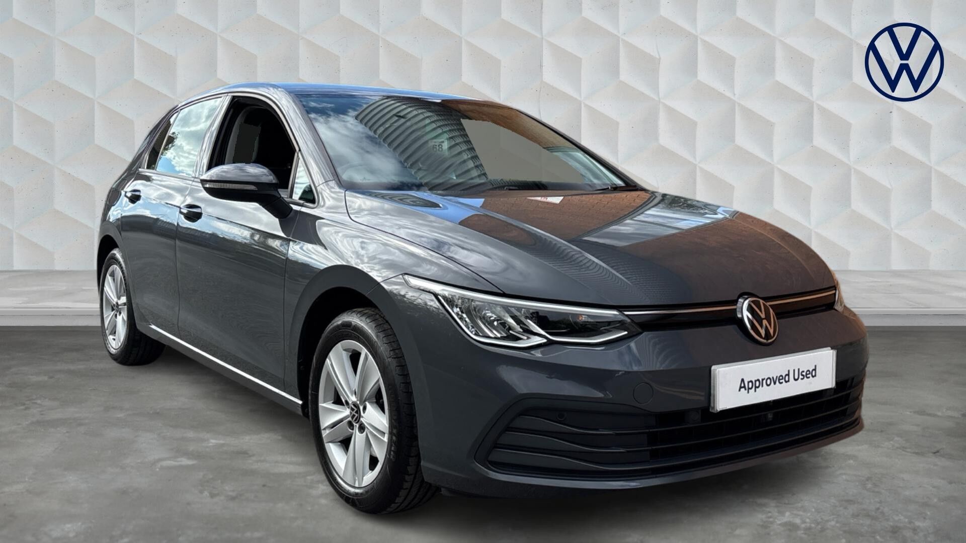 Main listing image - Volkswagen Golf