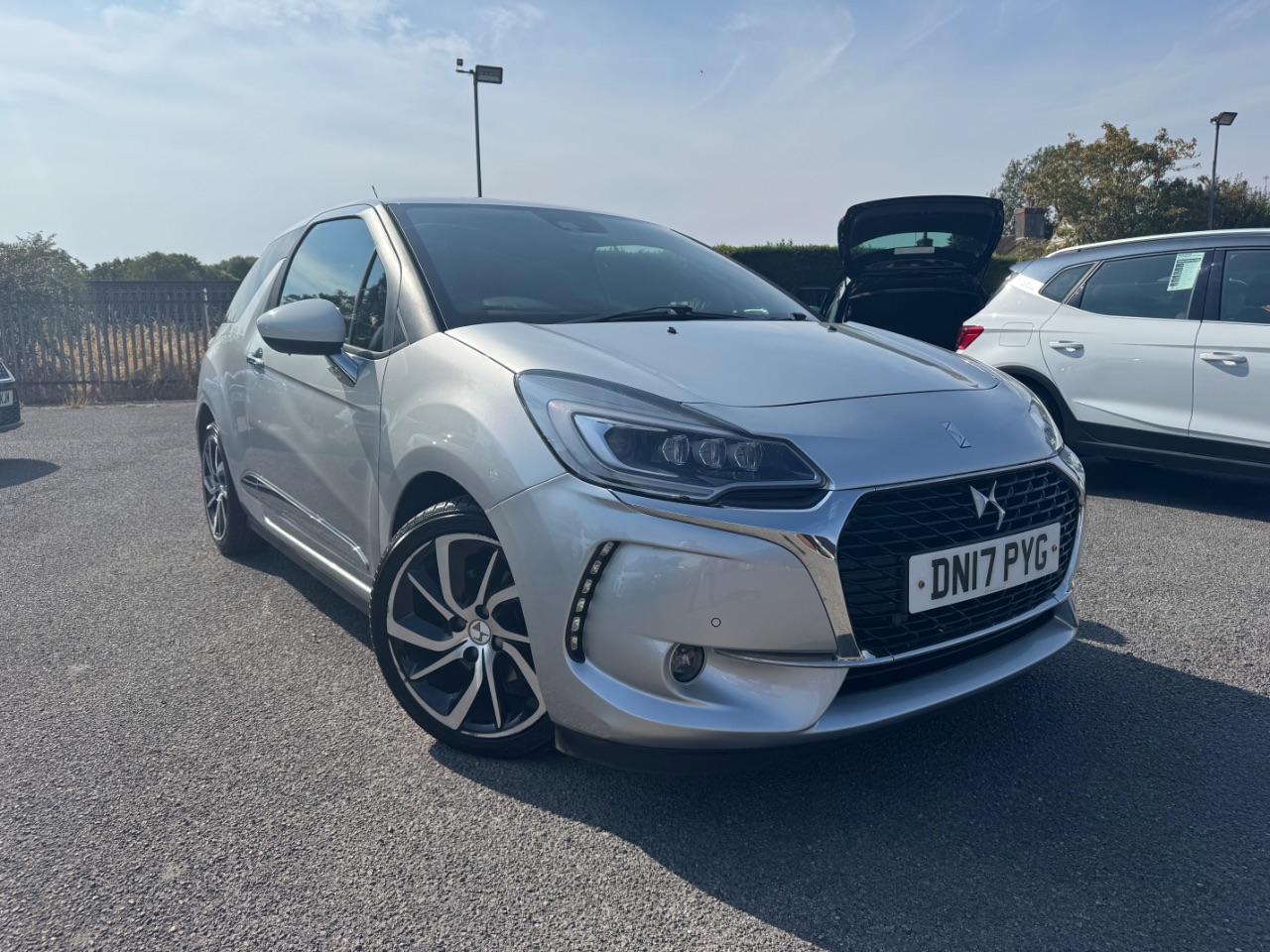 Main listing image - DS DS 3