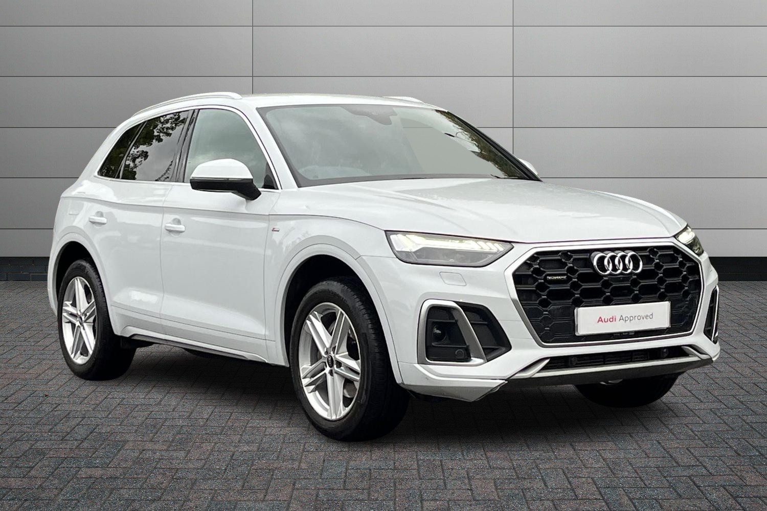 Main listing image - Audi Q5