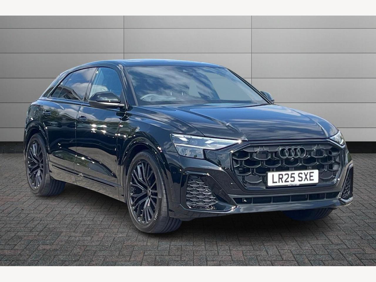 Main listing image - Audi Q8