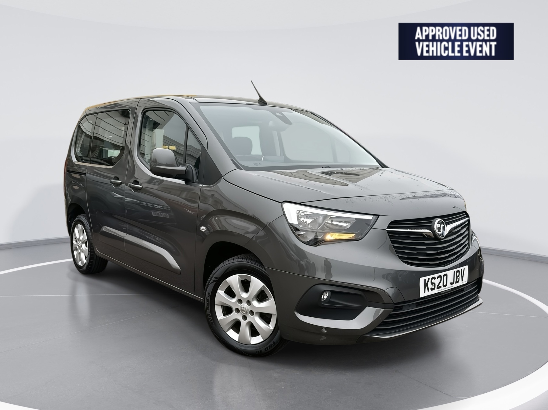 Main listing image - Vauxhall Combo Life