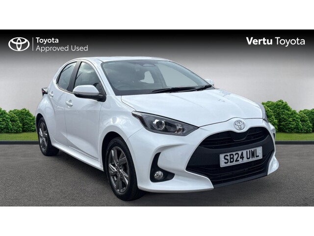 Main listing image - Toyota Yaris
