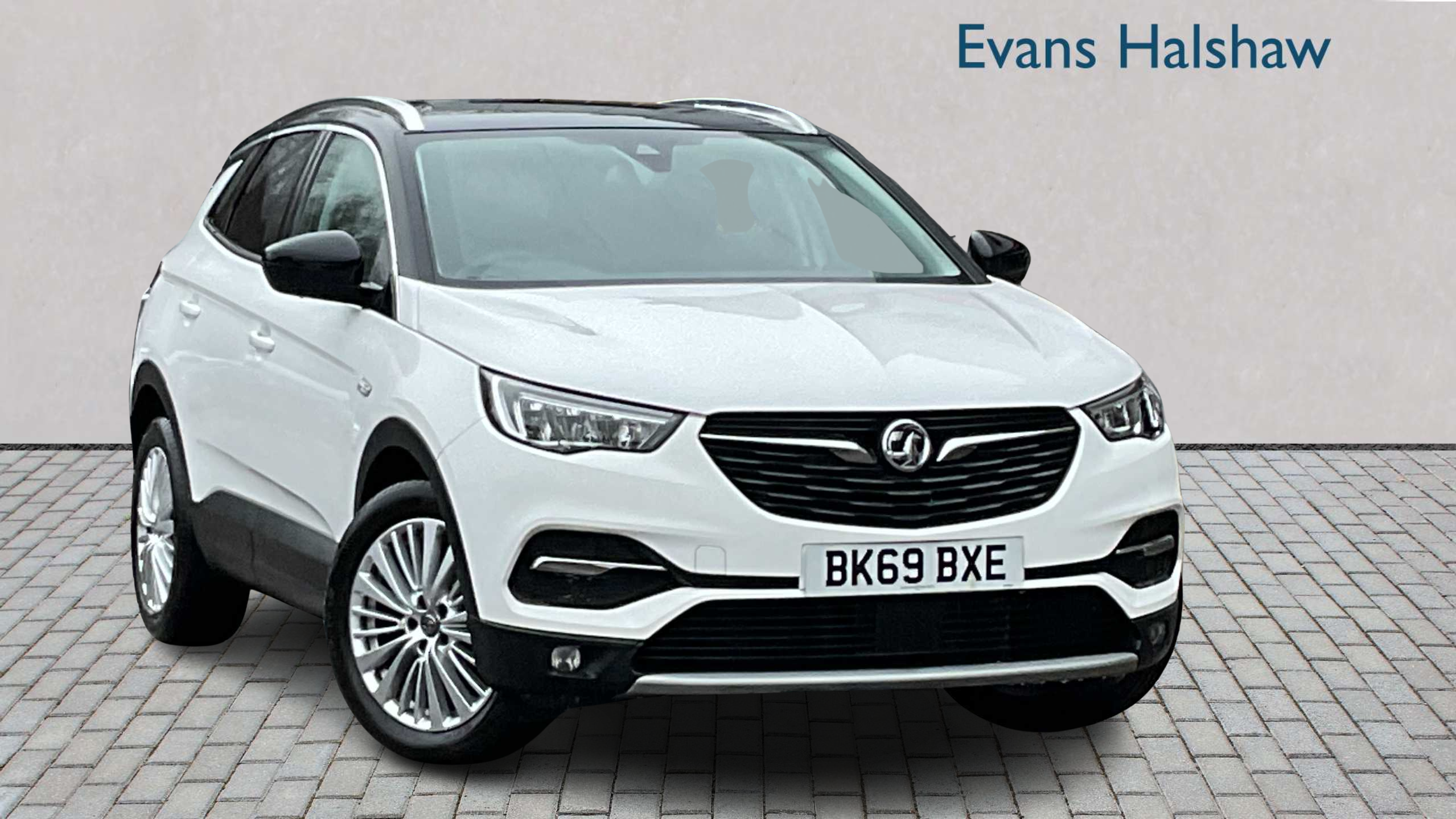 Main listing image - Vauxhall Grandland X