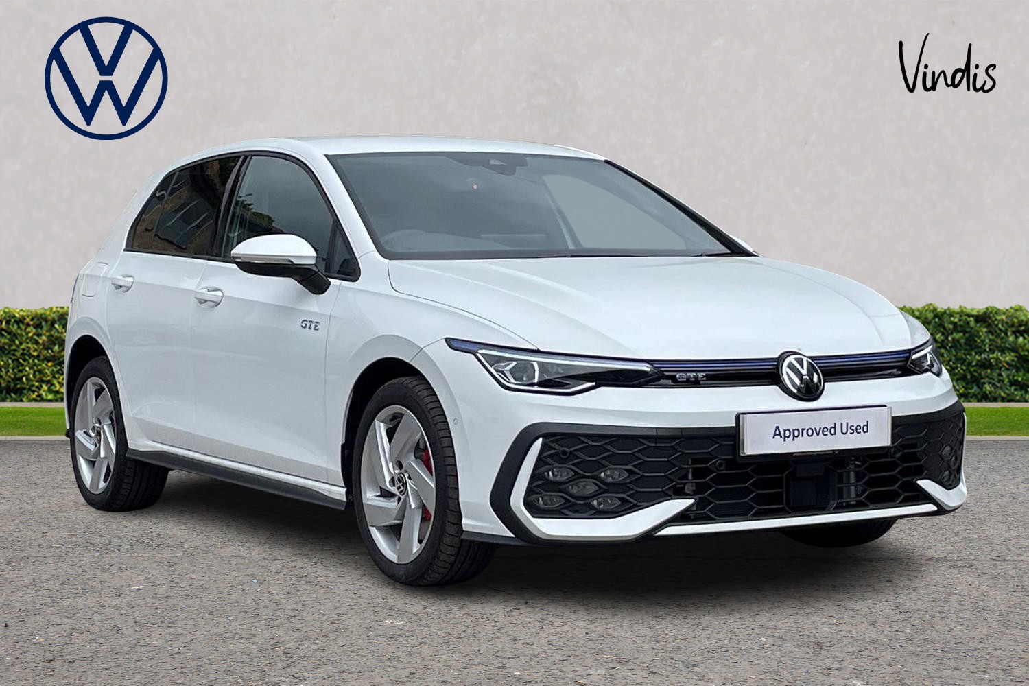 Main listing image - Volkswagen Golf GTE