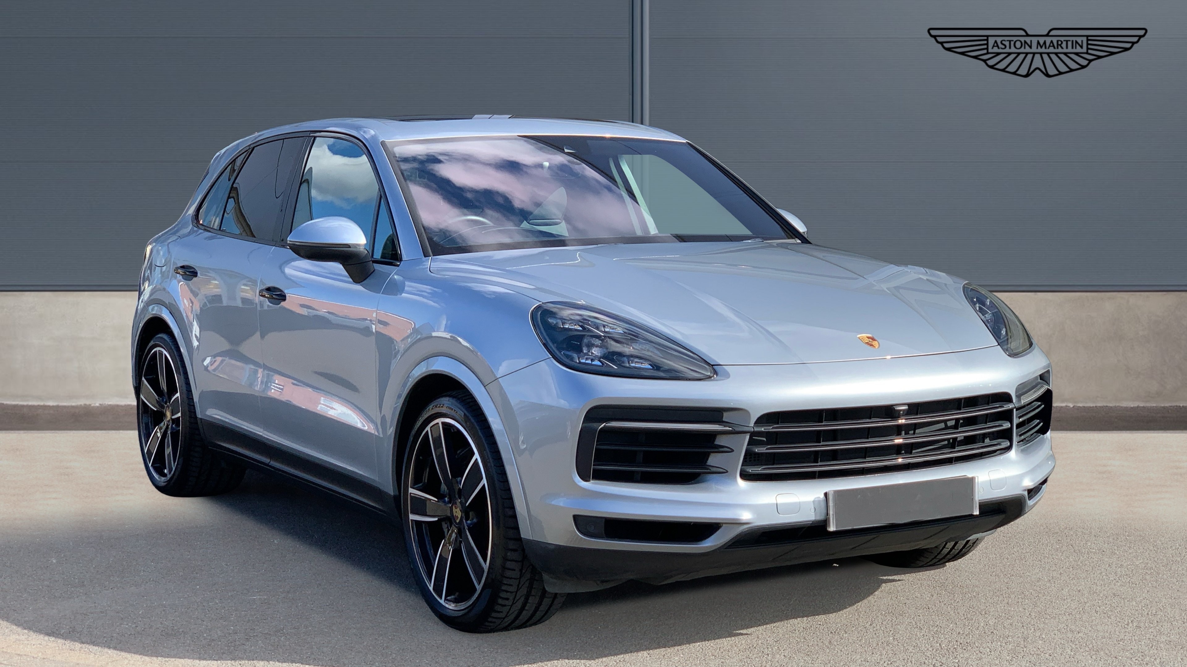 Main listing image - Porsche Cayenne