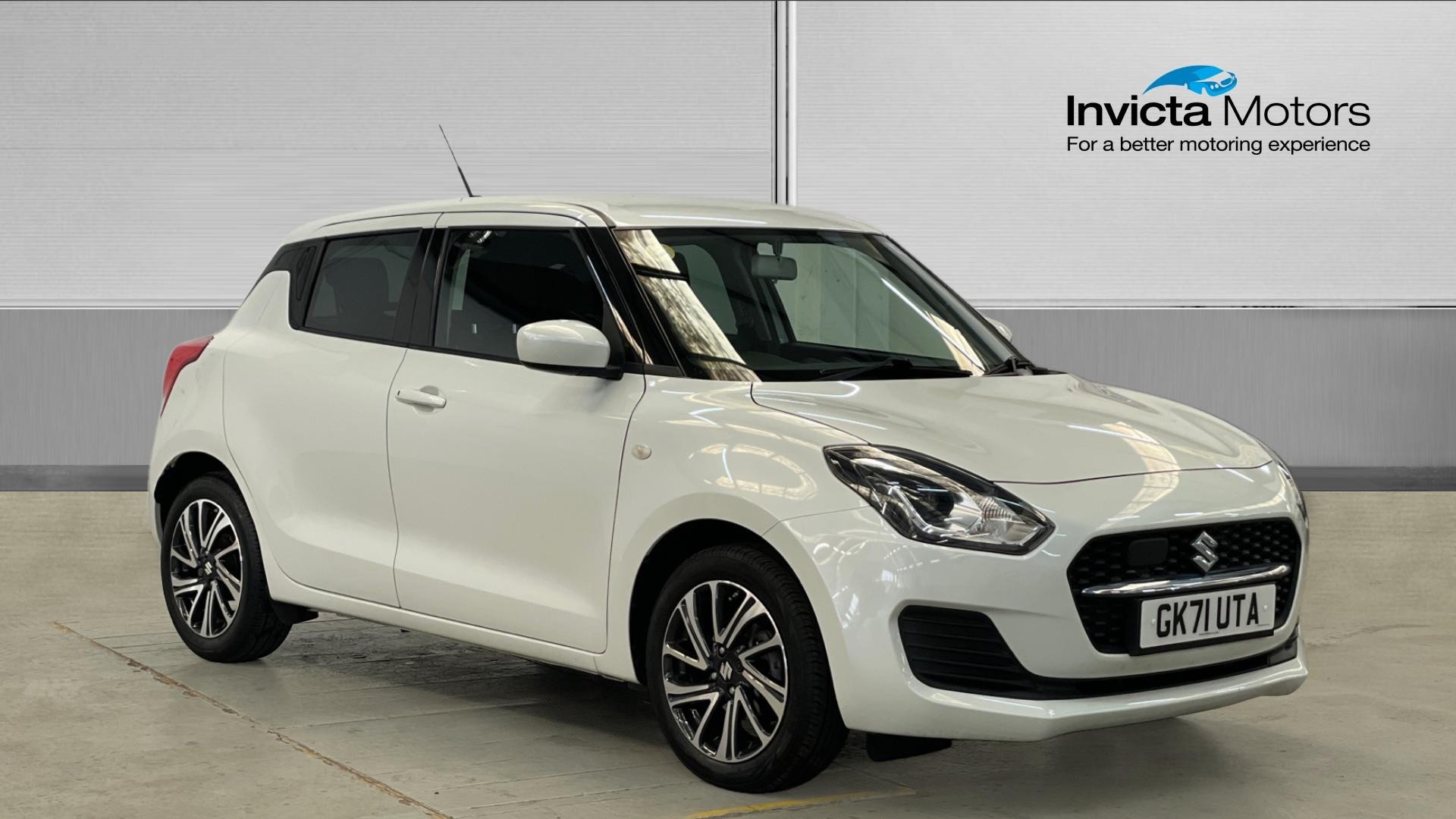 Main listing image - Suzuki Swift