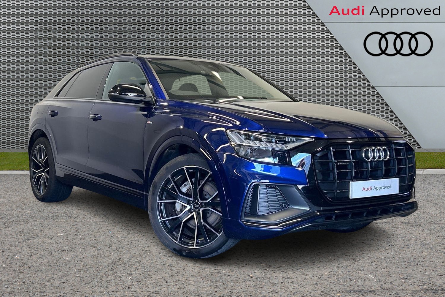 Main listing image - Audi Q8