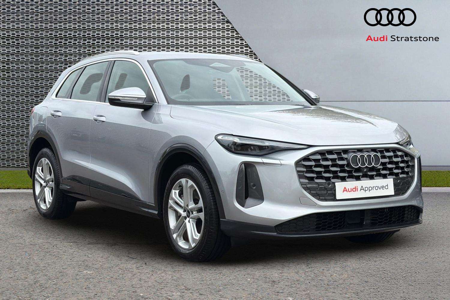 Main listing image - Audi Q5