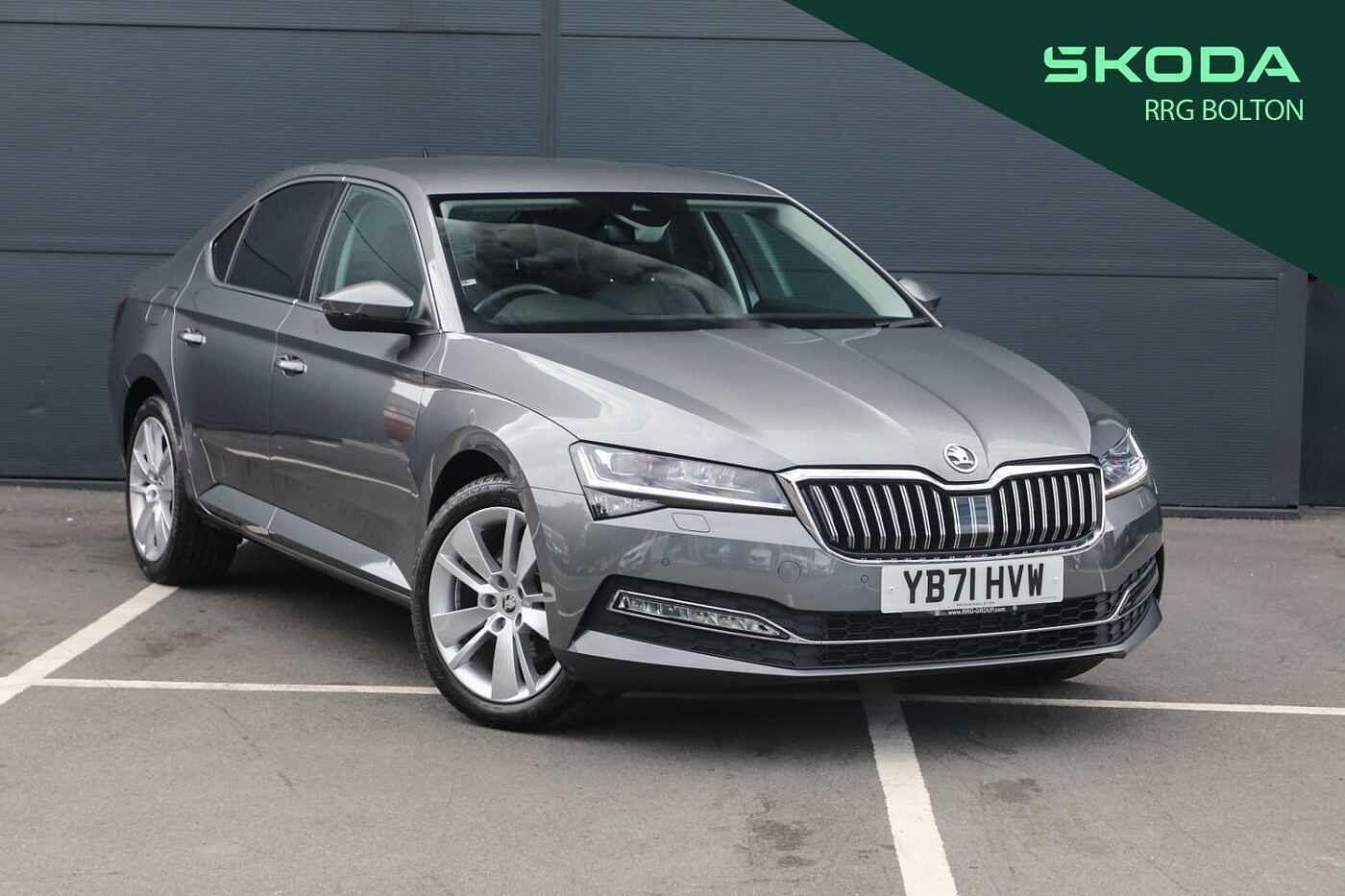 Main listing image - Skoda Superb